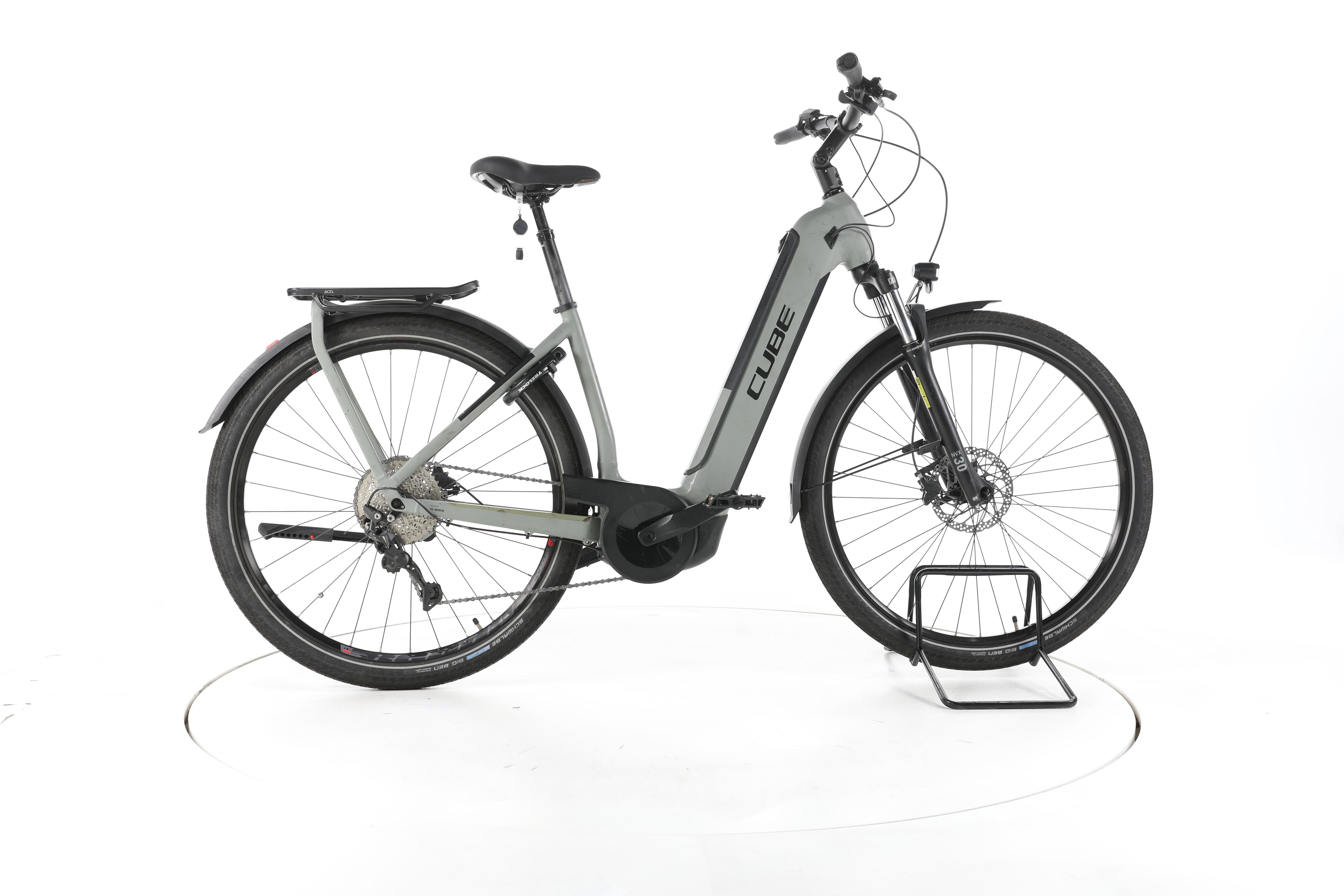 Cube Kathmandu Hybrid ONE Trekking E-Bike Tiefeinsteiger - Image 1