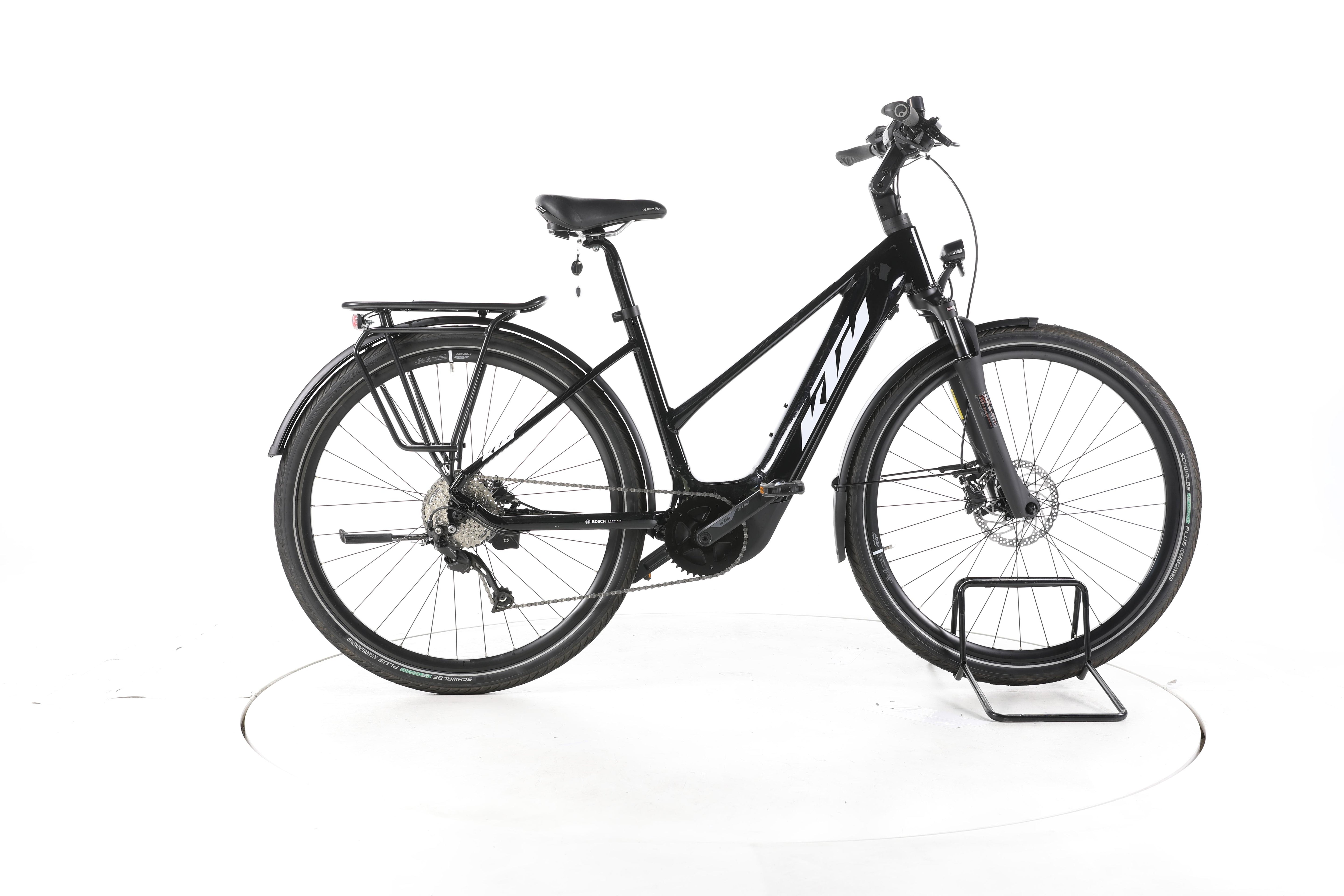 KTM Macina Silence Trekking E-Bike - Image 1