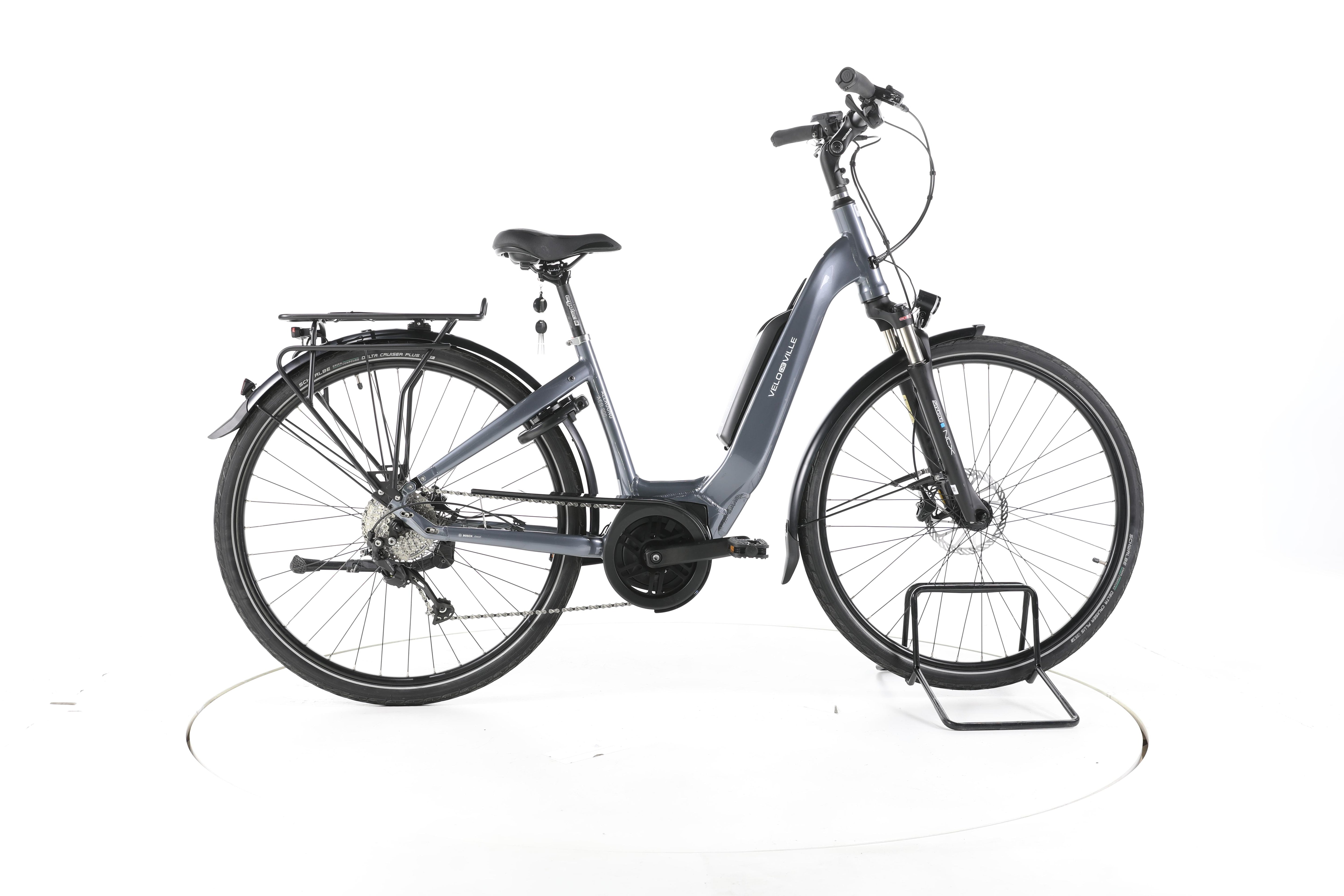 Velo de Ville AEB 800 Allround Trekking E-Bike Tiefeinsteiger - Image 1
