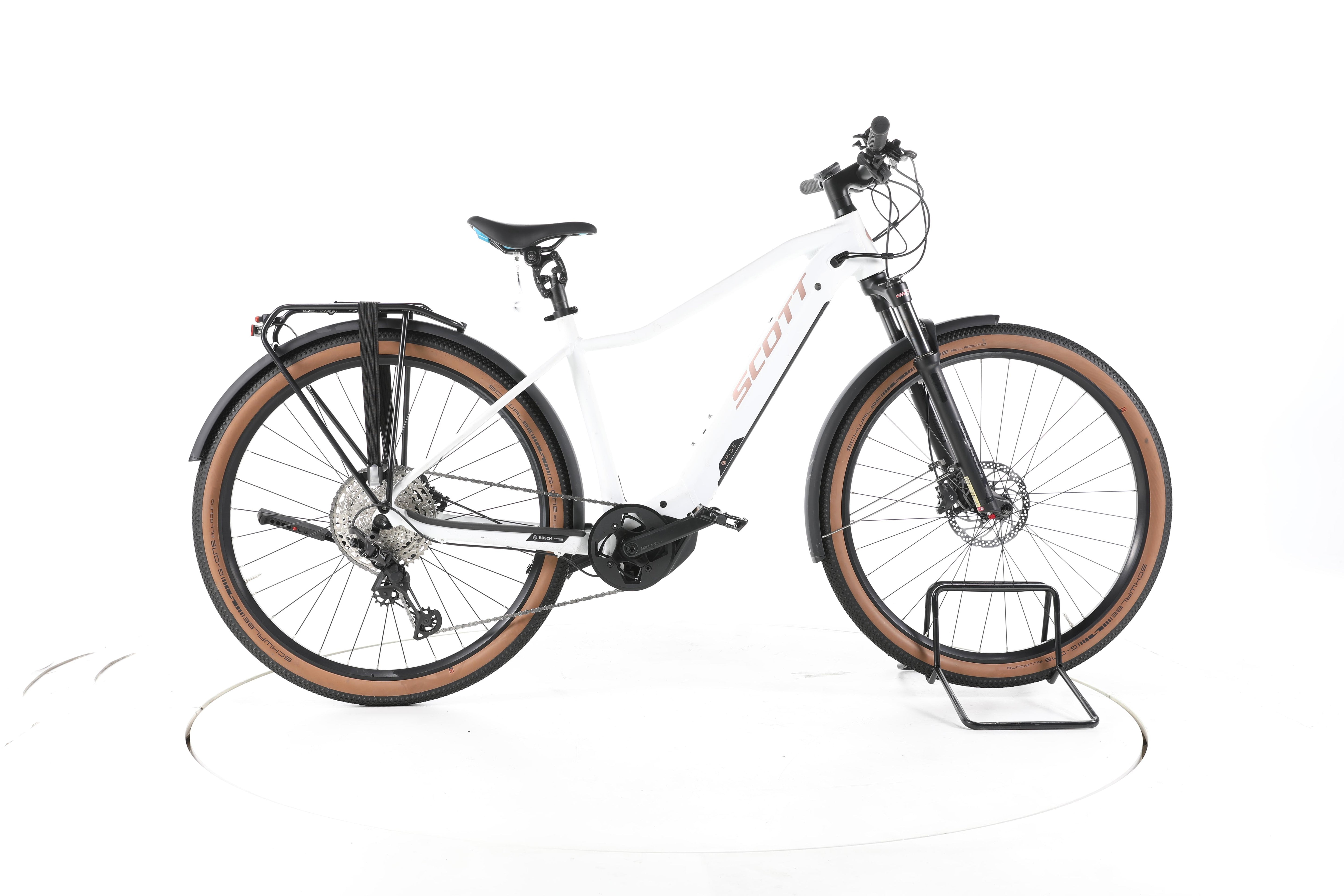 Scott Axis eRIDE 10 Trekking E-Bike - Image 1
