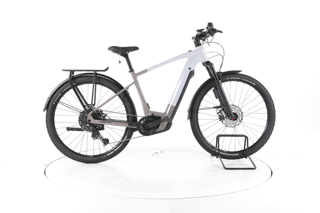 Focus PLANET² 6.8 Trekking E-Bike - Image 1