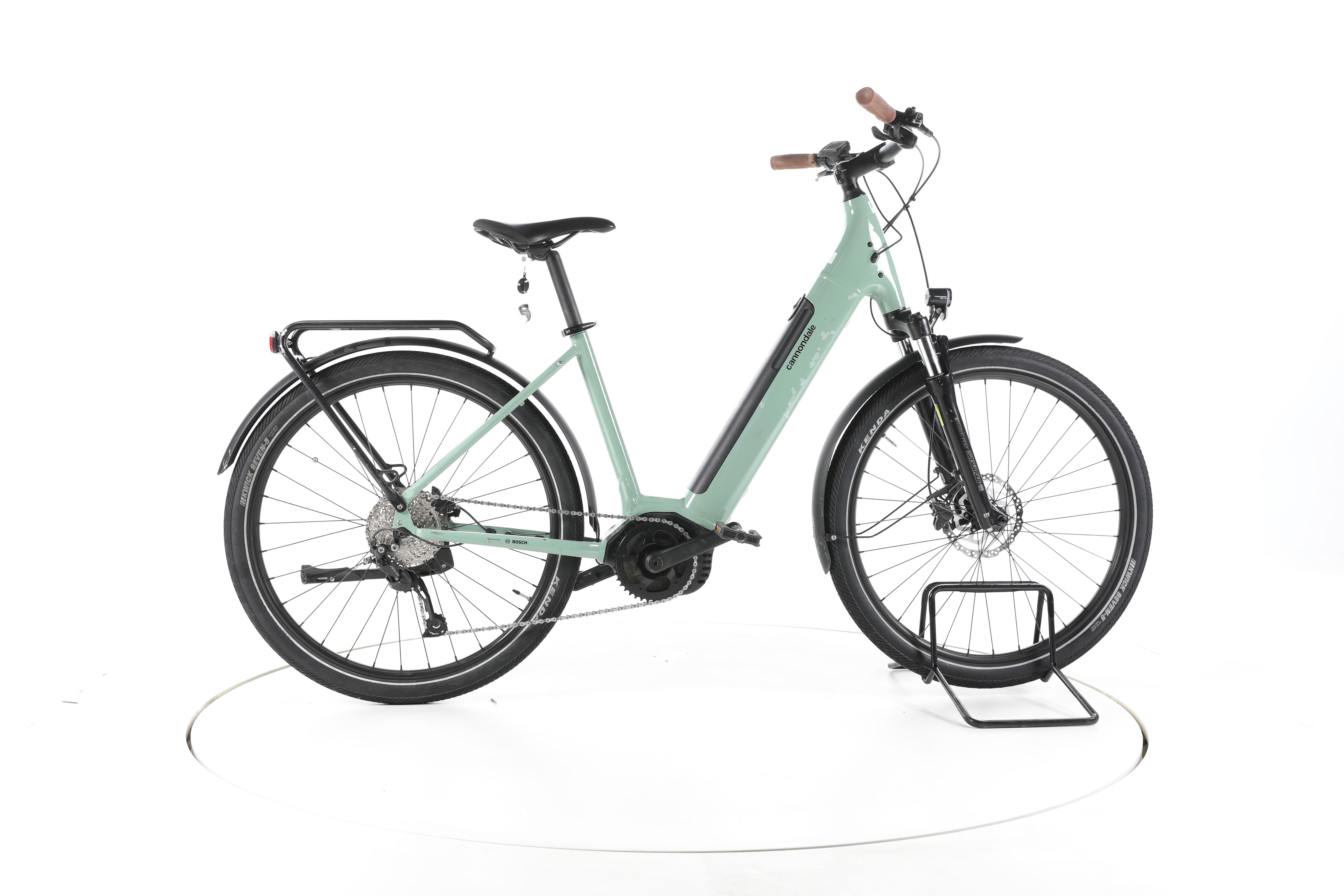Cannondale Adventure Neo 2 EQ Trekking E-Bike Tiefeinsteiger - Image 1