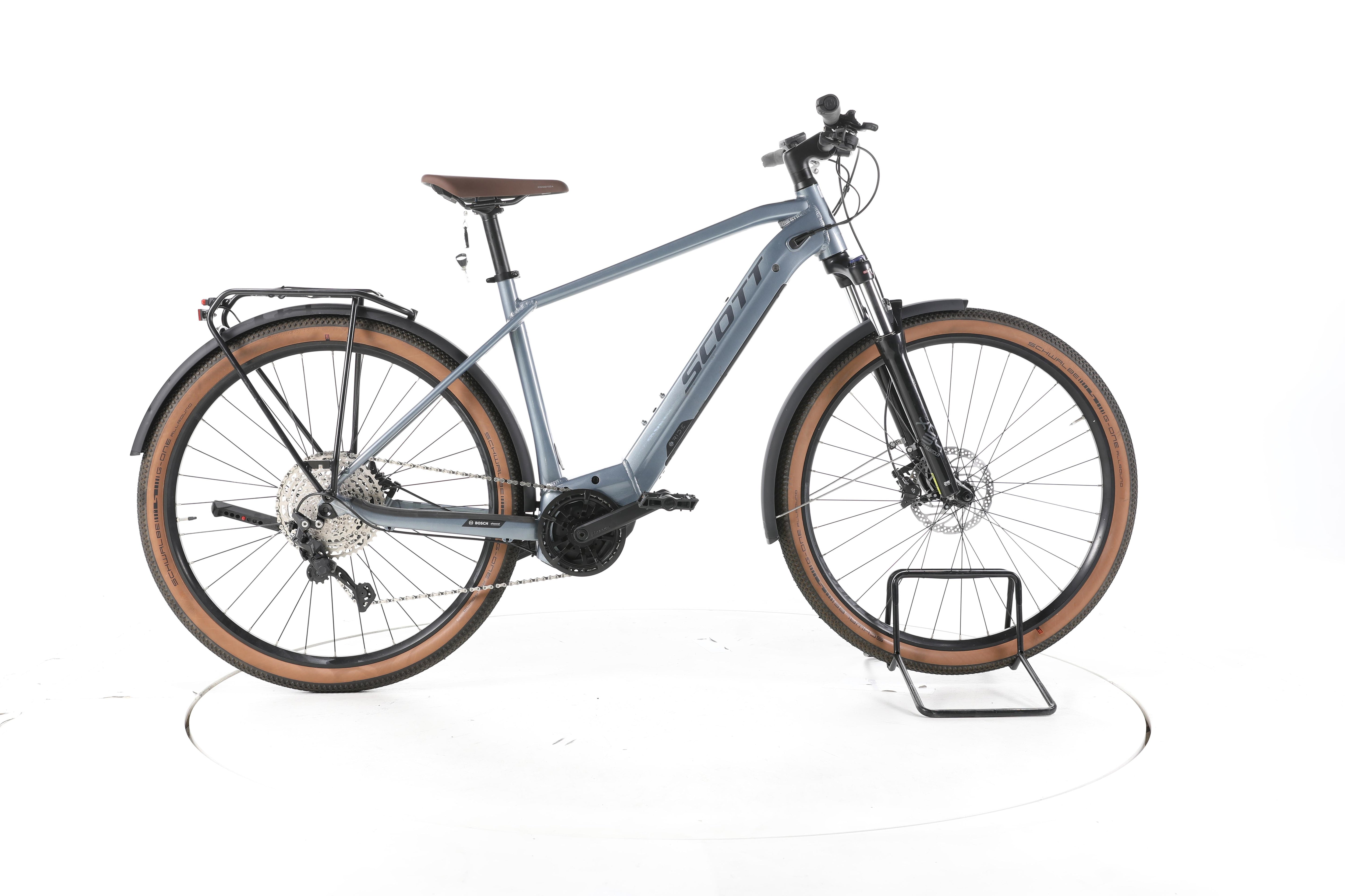 Scott Axis eRide 20 Trekking E-Bike - Image 1