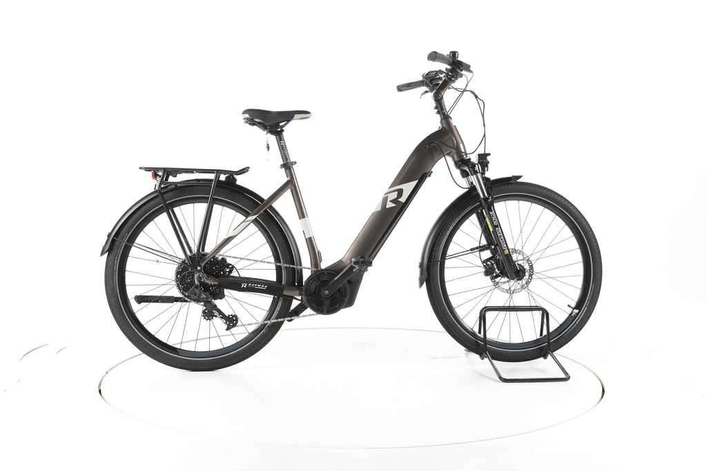 R Raymon TourRay E 5.0 Trekking E-Bike Tiefeinsteiger 2023 - Image 1
