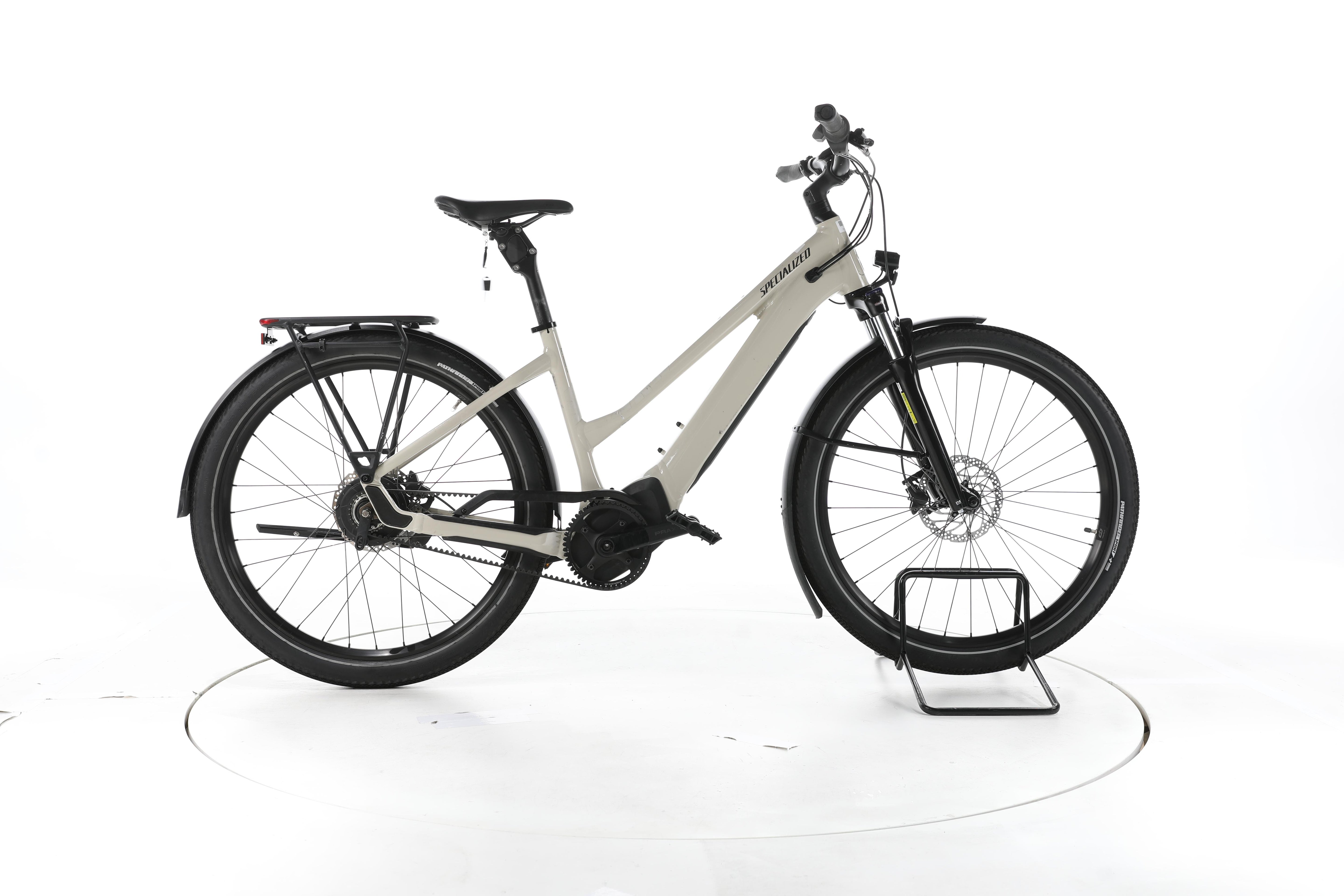 Specialized Turbo Vado 3.0 Trekking E-Bike - Image 1