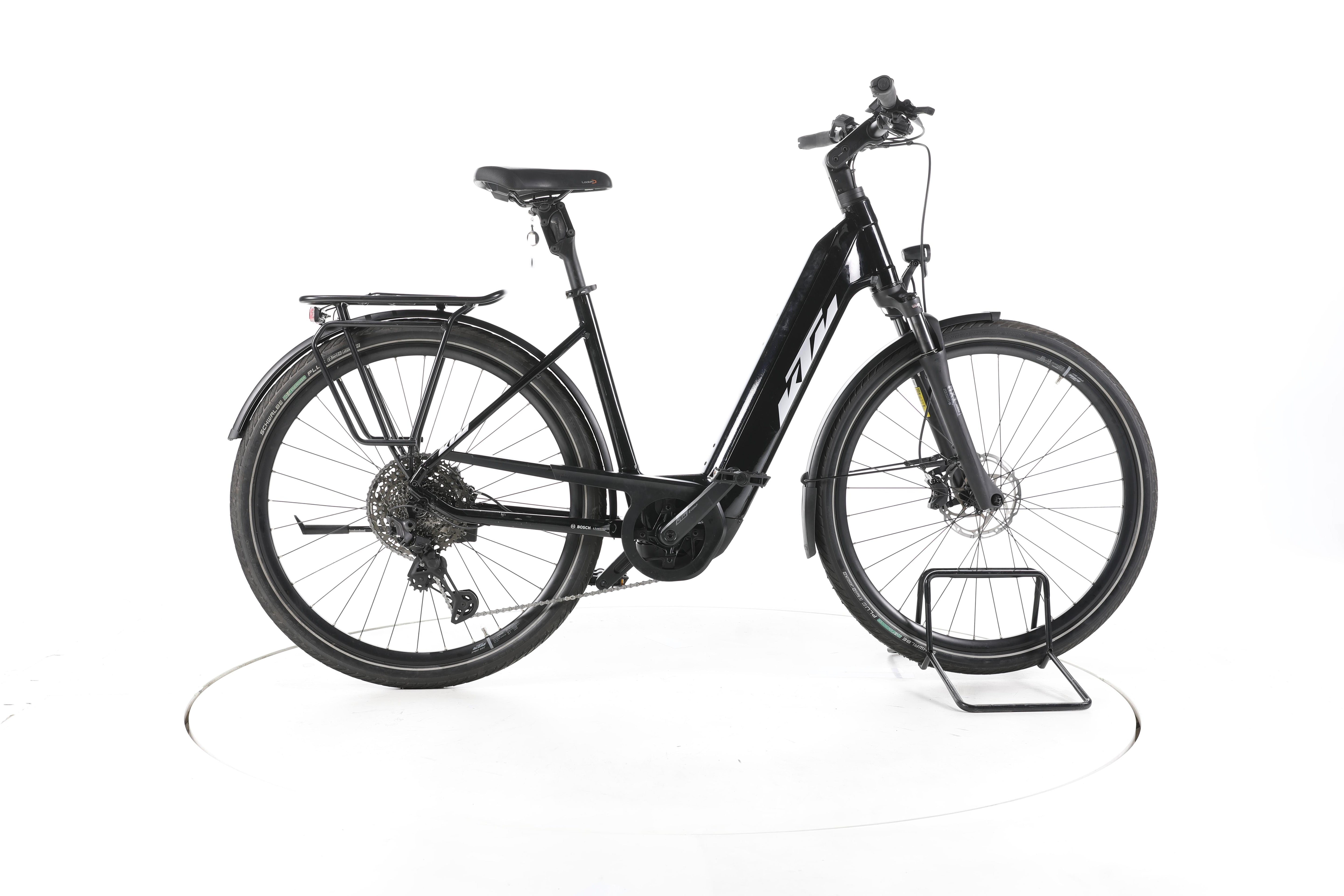 KTM Macina Premium Trekking E-Bike Tiefeinsteiger - Image 1