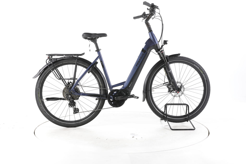 Pegasus Strong EVO 10 Lite Trekking E-Bike Tiefeinsteiger - Image 1