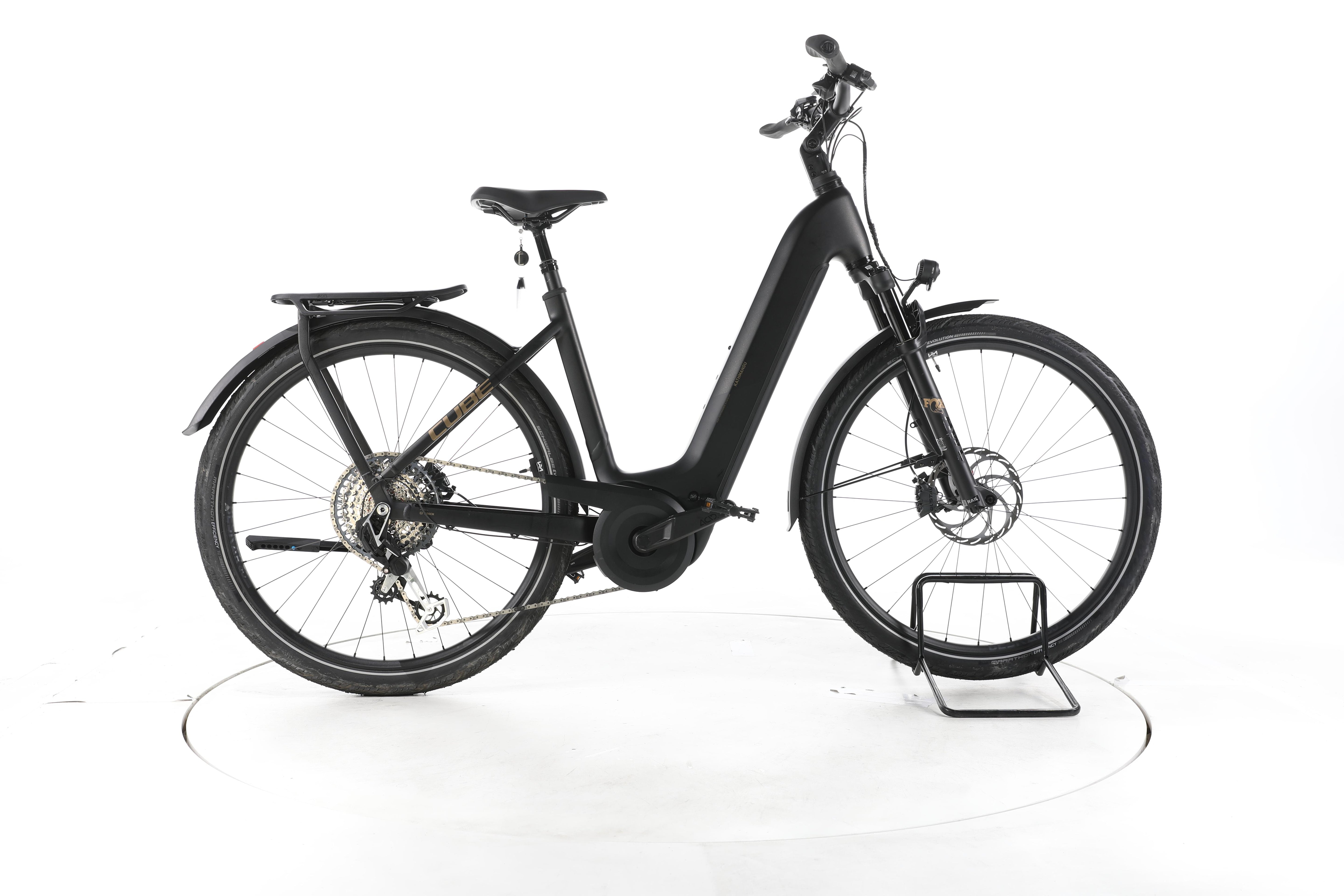 Cube Kathmandu Hybrid SLT Trekking E-Bike Tiefeinsteiger 2025 - Image 1