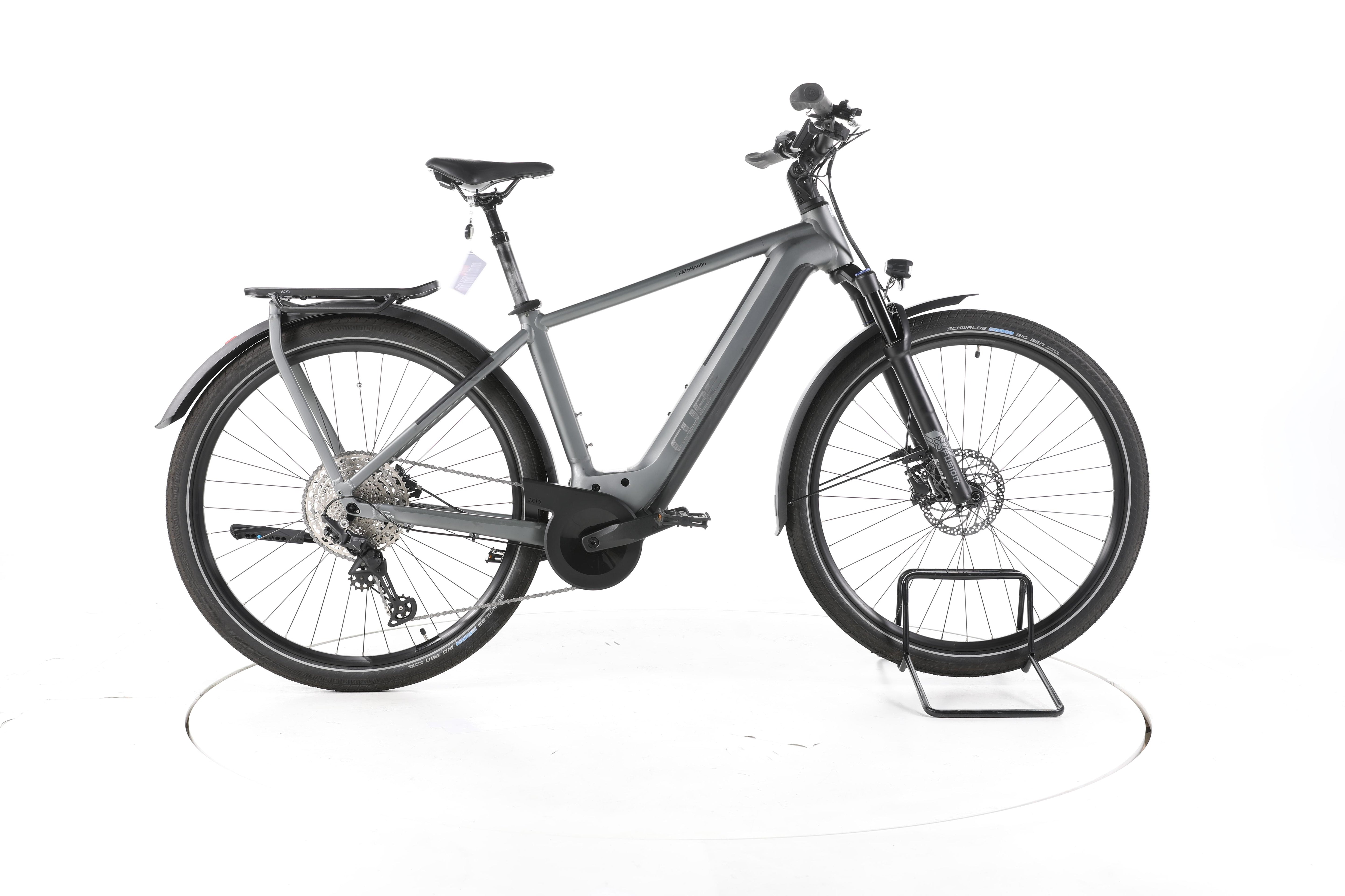 Cube Kathmandu Hybrid Pro Trekking E-Bike - Image 1