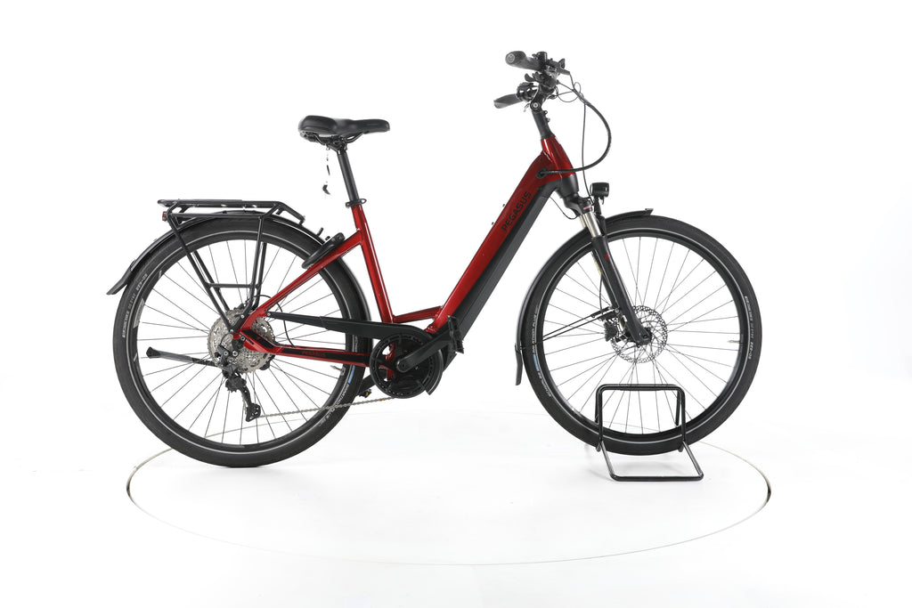 Pegasus Premio EVO Lite Trekking E-Bike Tiefeinsteiger - Image 1