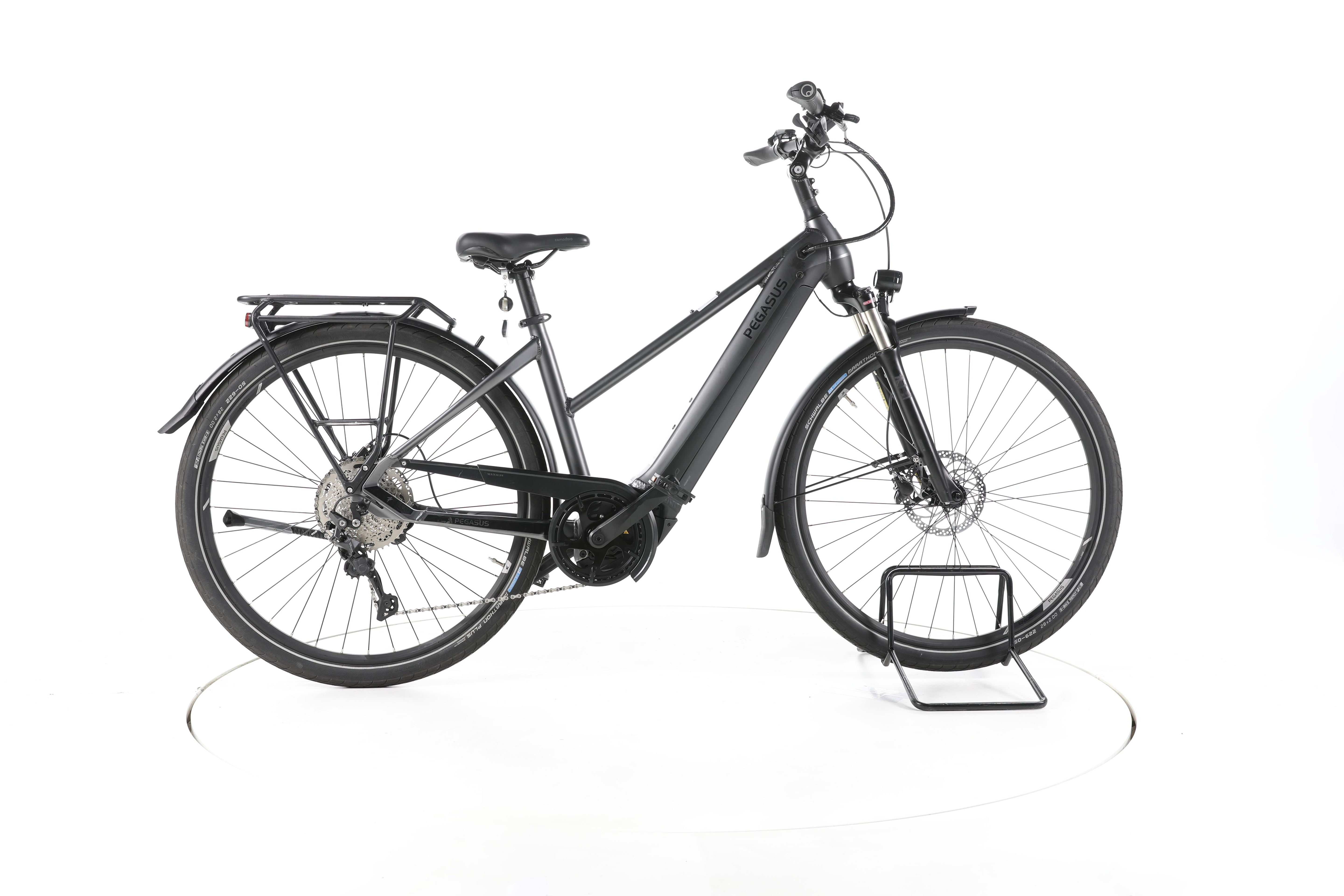 Pegasus Premio EVO 10 Lite Trekking E-Bike - Image 1