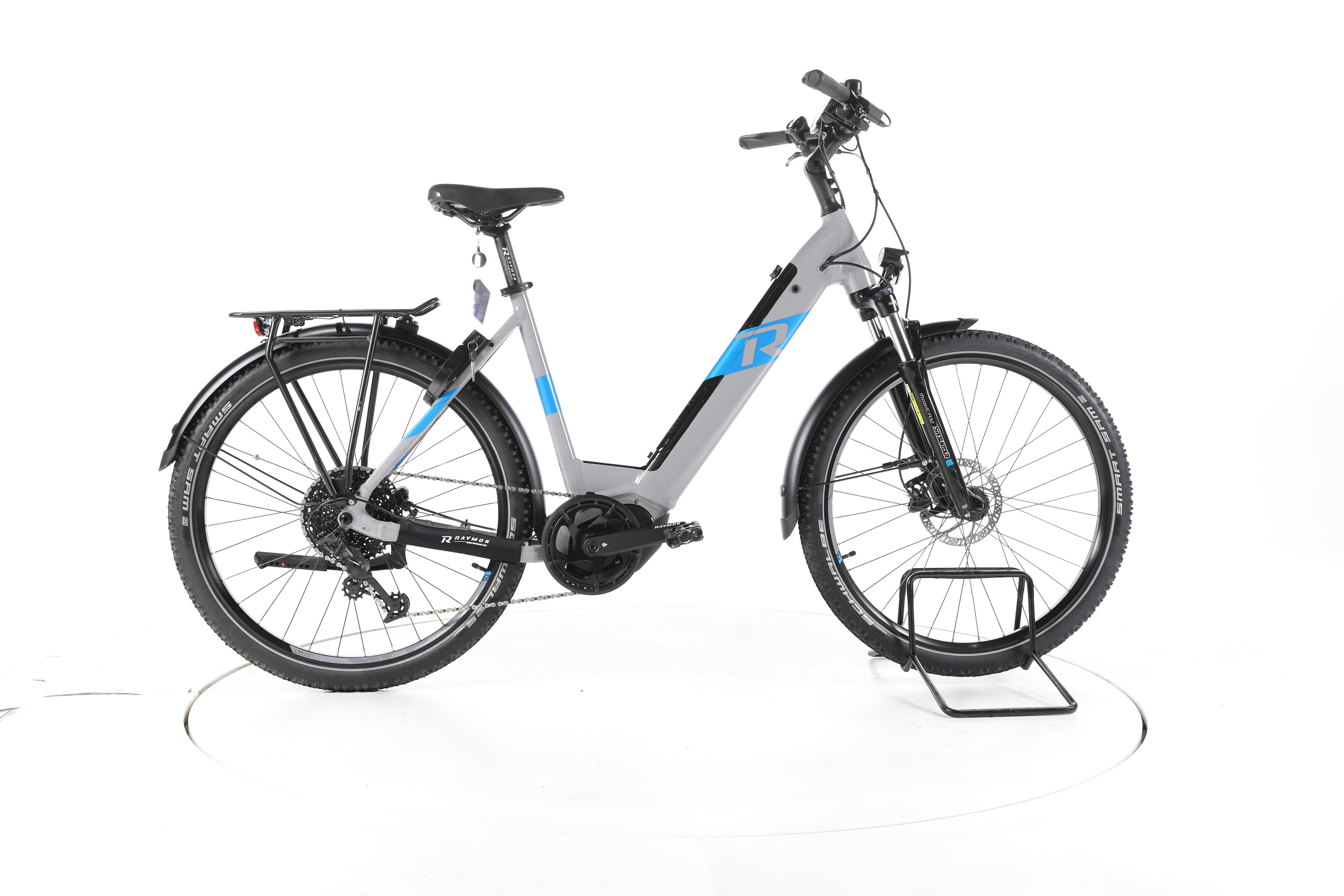 R Raymon CrossRay E 6.0 Trekking E-Bike Tiefeinsteiger - Image 1