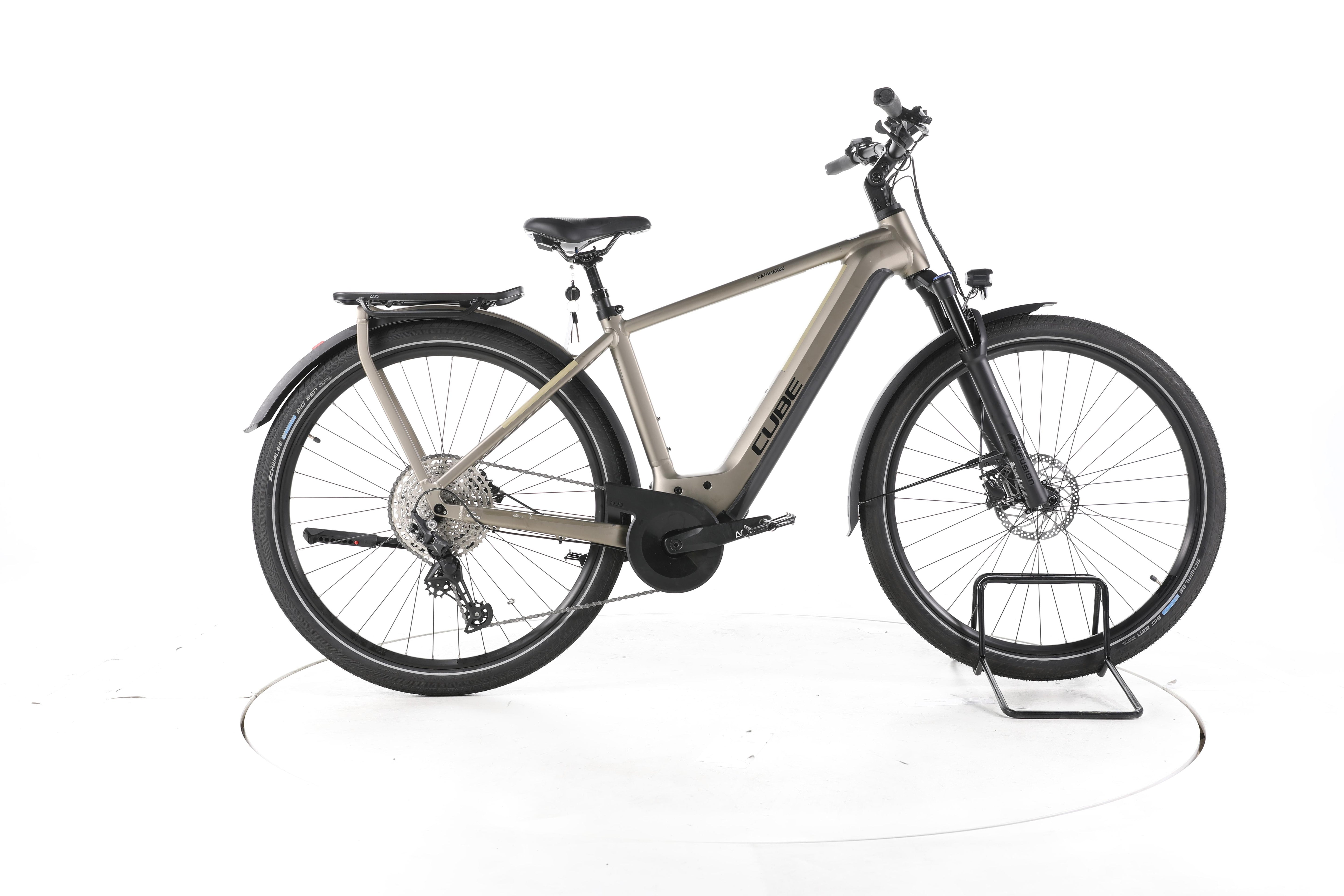 Cube Kathmandu Hybrid Pro Trekking E-Bike - Image 1
