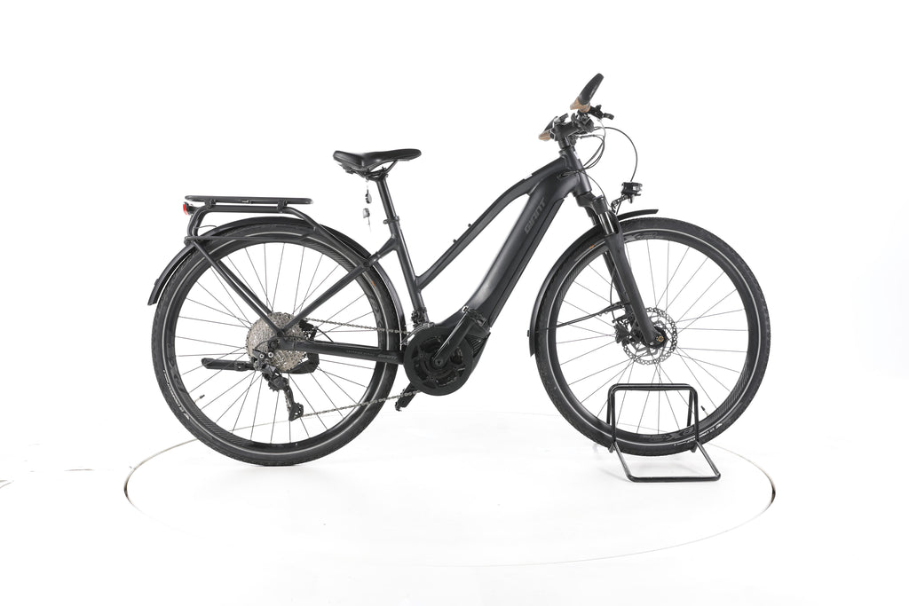 Giant Explore E+ 1 Trekking E-Bike - Image 1