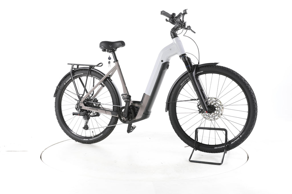 Focus Planet² 6.8 ABS Trekking E-Bike Tiefeinsteiger 2024 - Image 2