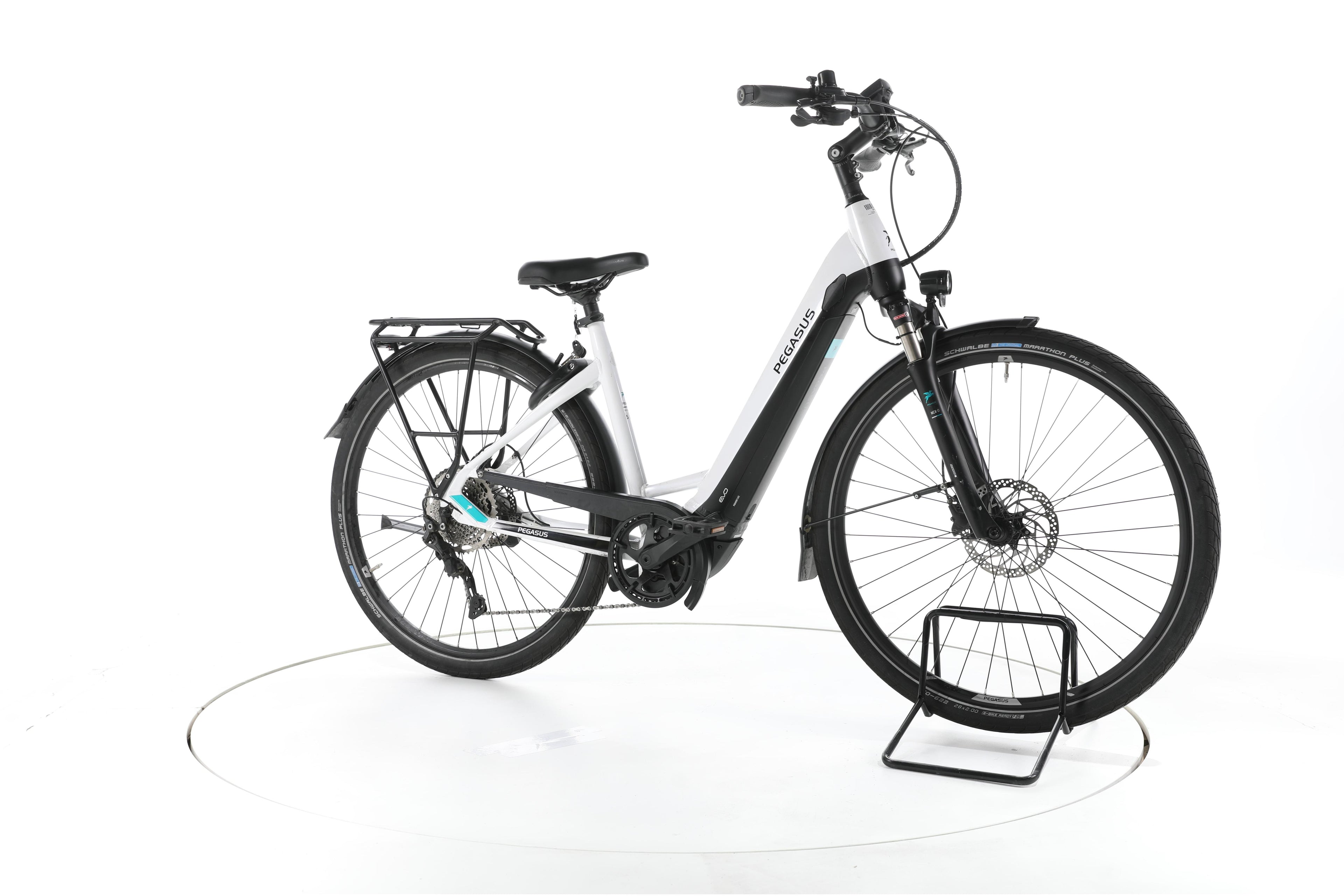 Pegasus Premio EVO 10 Lite Trekking E-Bike Tiefeinsteiger - Image 2