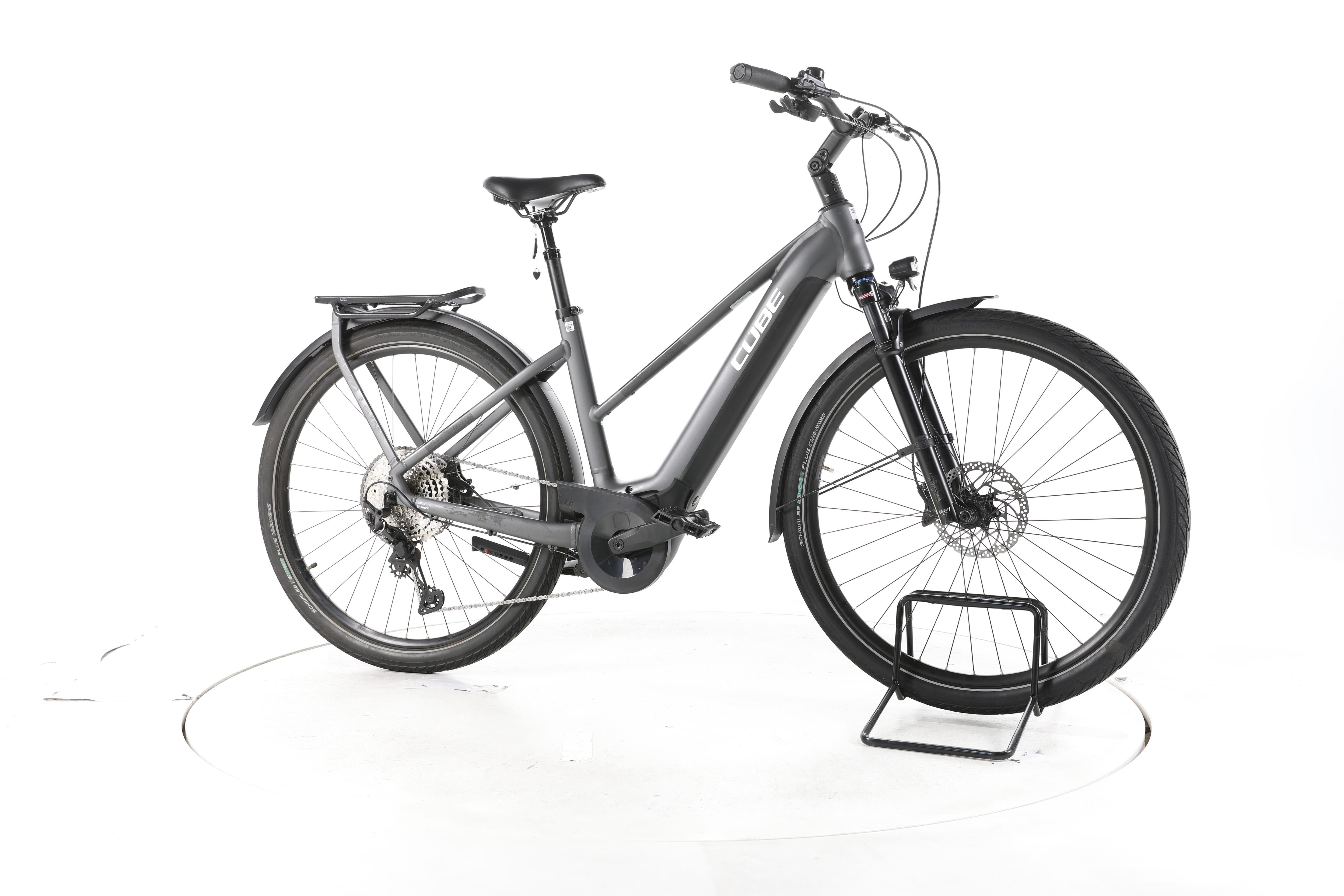 Cube Touring Hybrid EXC Trekking E-Bike - Image 2