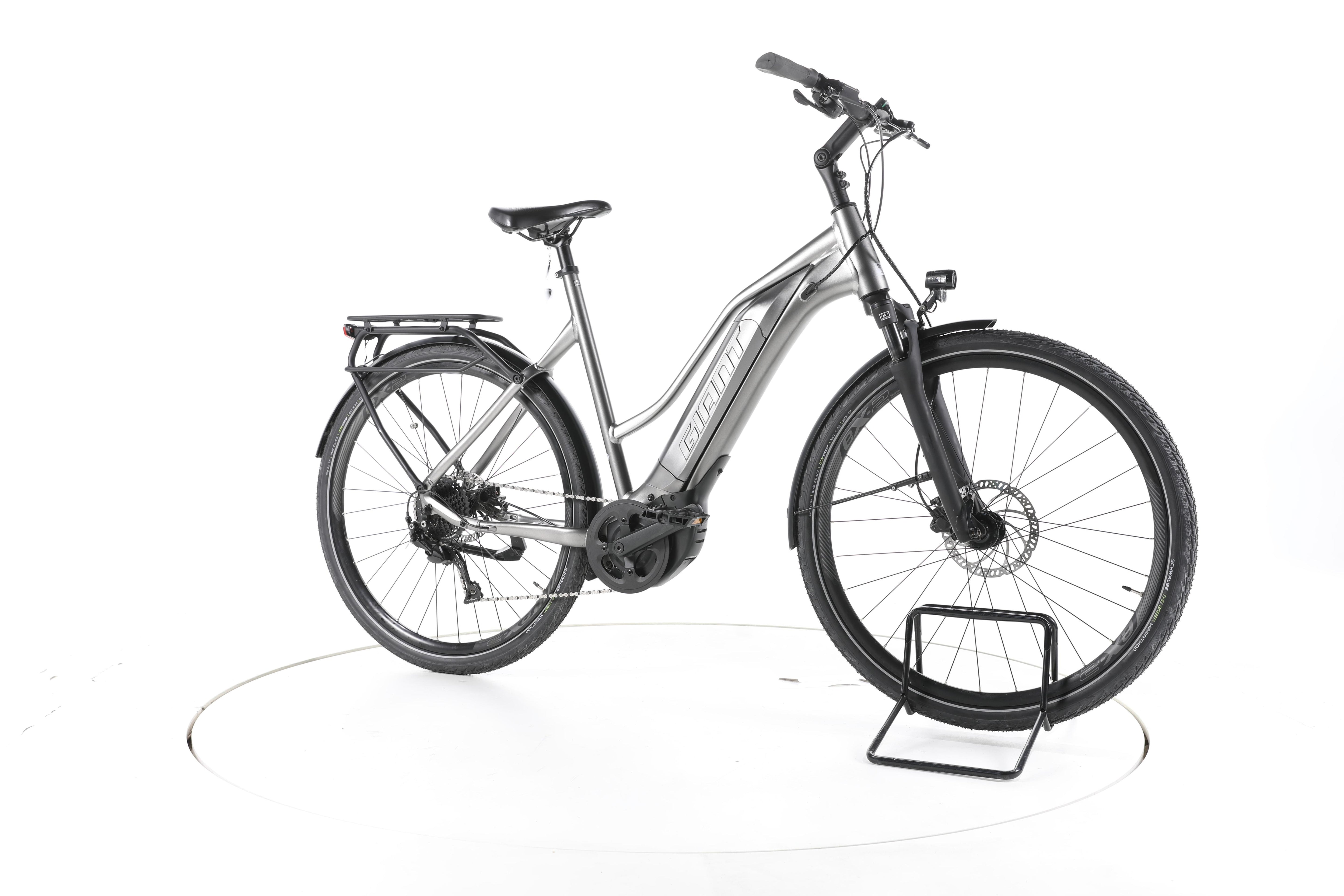 Giant Explore E+ 3 STA Trekking E-Bike - Image 2