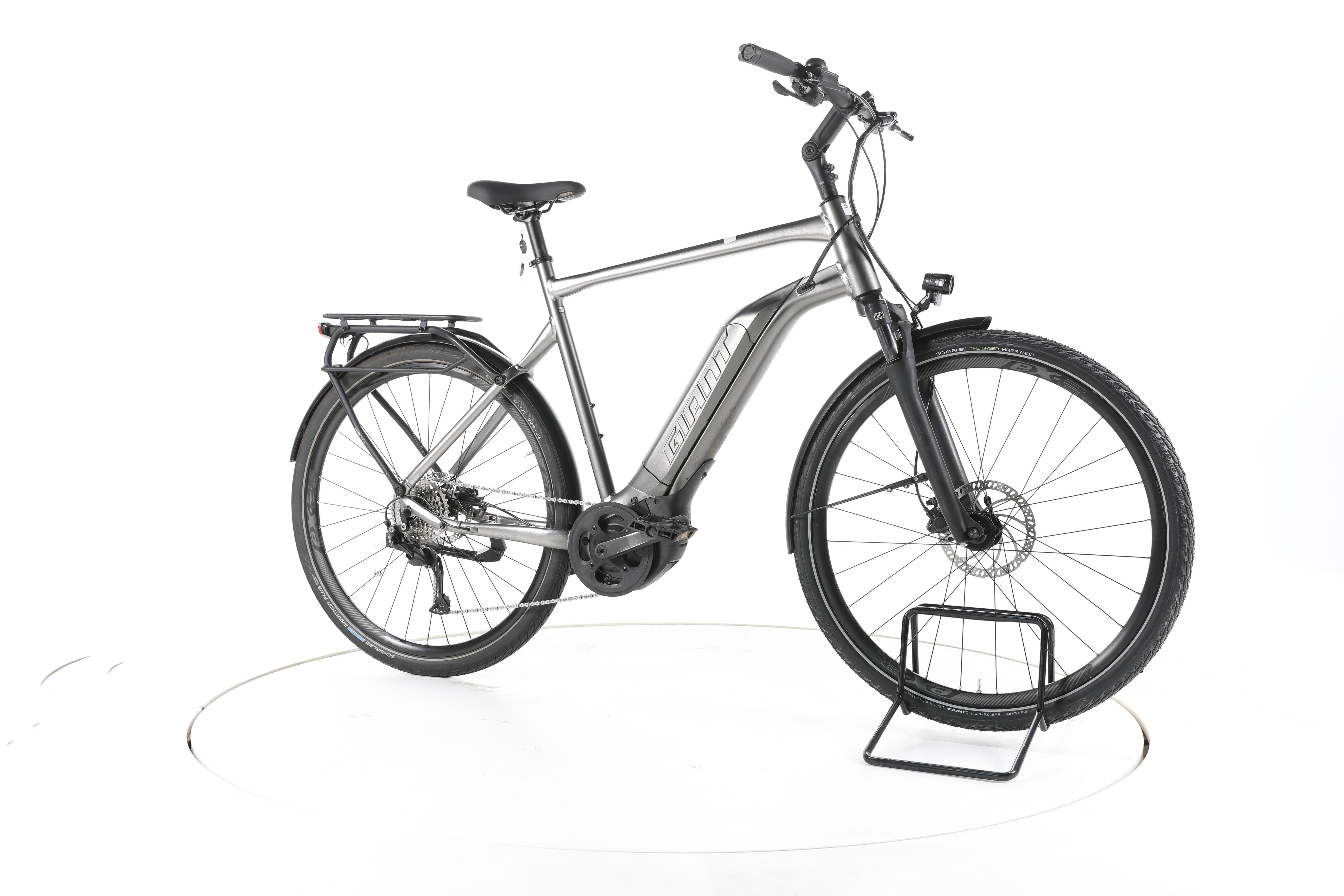 Giant Explore E+ 3 Trekking E-Bike - Image 2