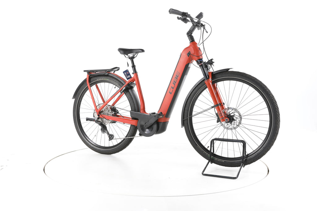 Cube Kathmandu EXC Trekking E-Bike Tiefeinsteiger - Image 2