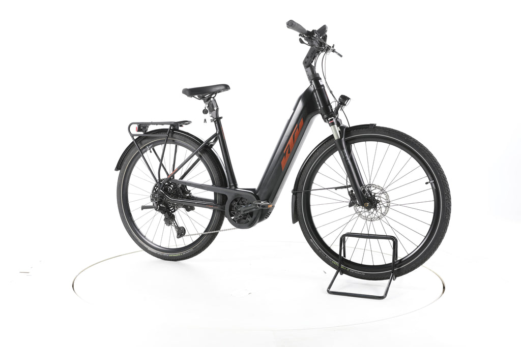 KTM Macina Ultimate XTS Trekking E-Bike Tiefeinsteiger - Image 2