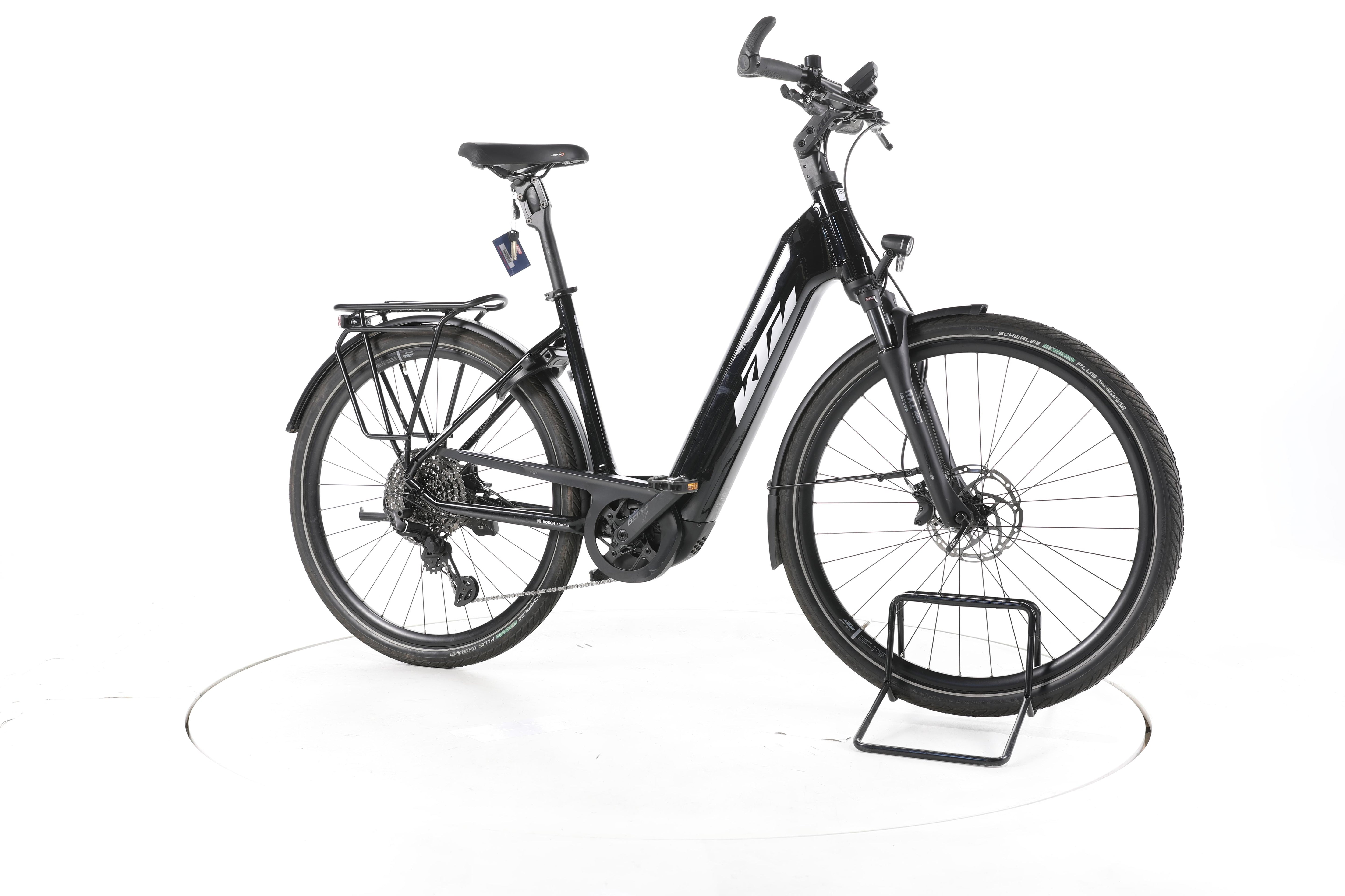 KTM Macina Premium Trekking E-Bike Tiefeinsteiger - Image 2