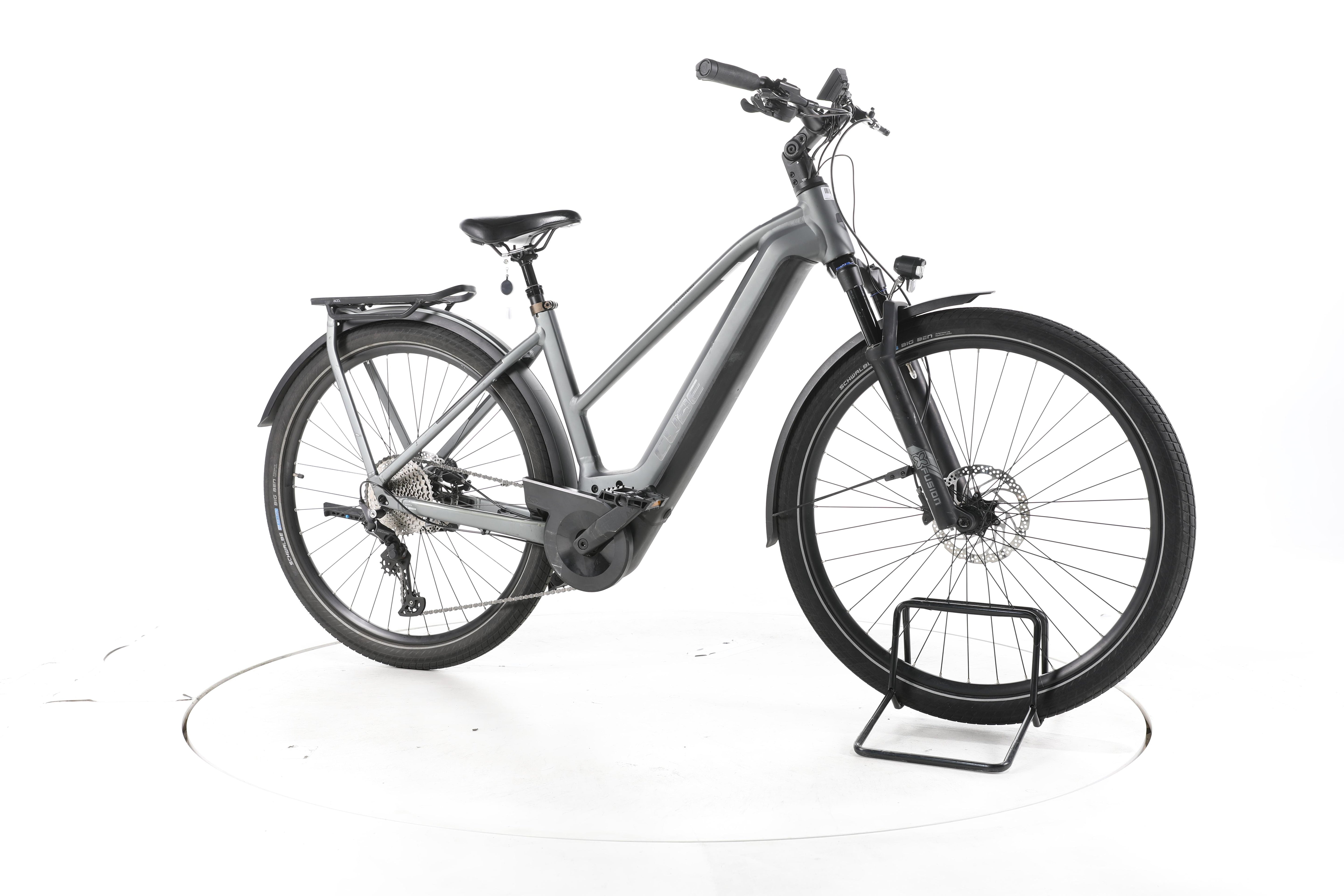Cube Kathmandu Hybrid Pro Trekking E-Bike - Image 2