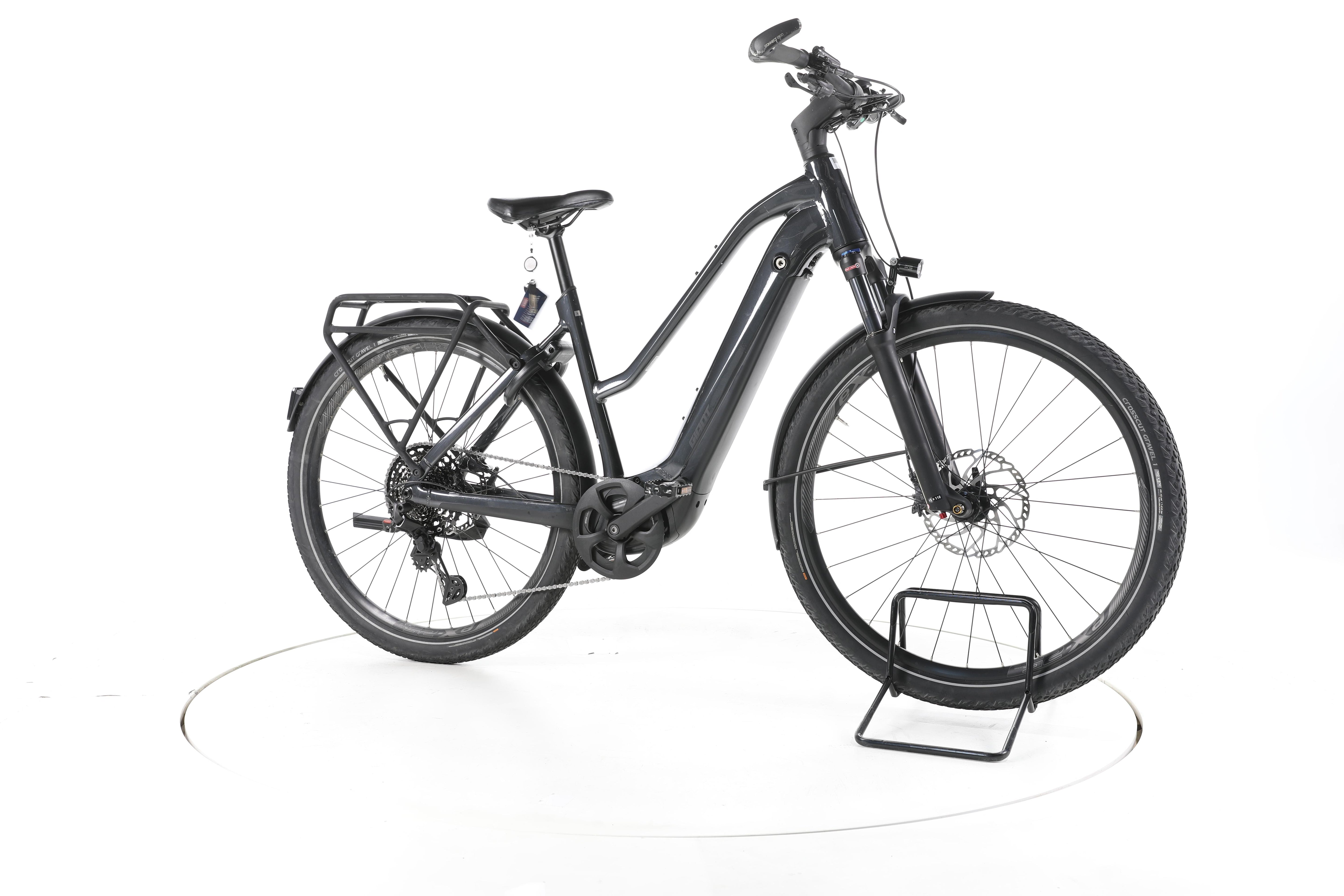 Giant Explore E+ 3 Trekking E-Bike - Image 2