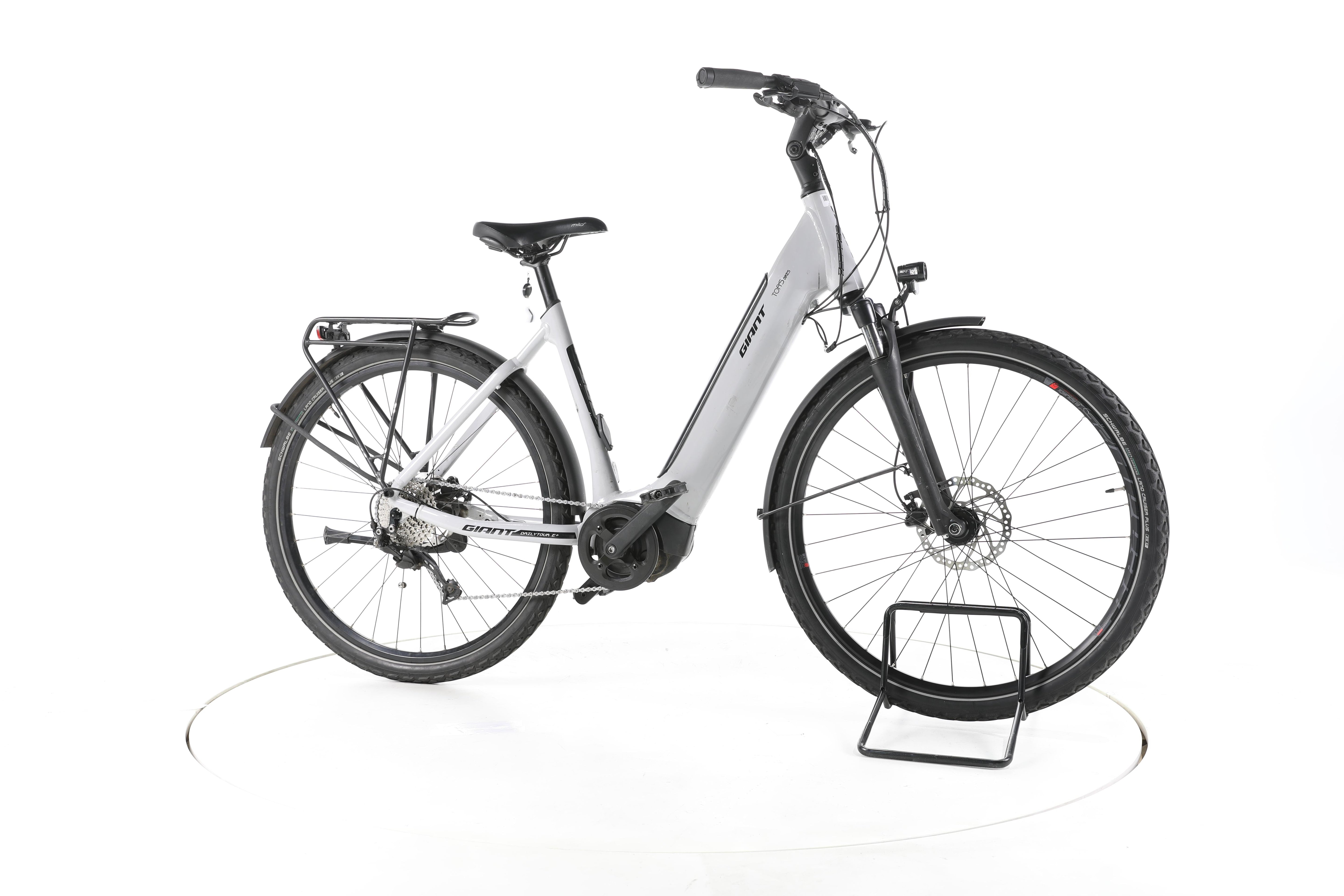 Giant DailyTour E+ 3 Trekking E-Bike Tiefeinsteiger - Image 2