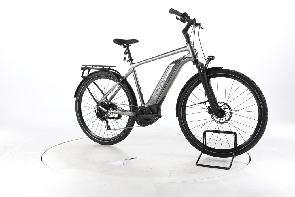 Giant Explore E+ 3 Trekking E-Bike - Image 2