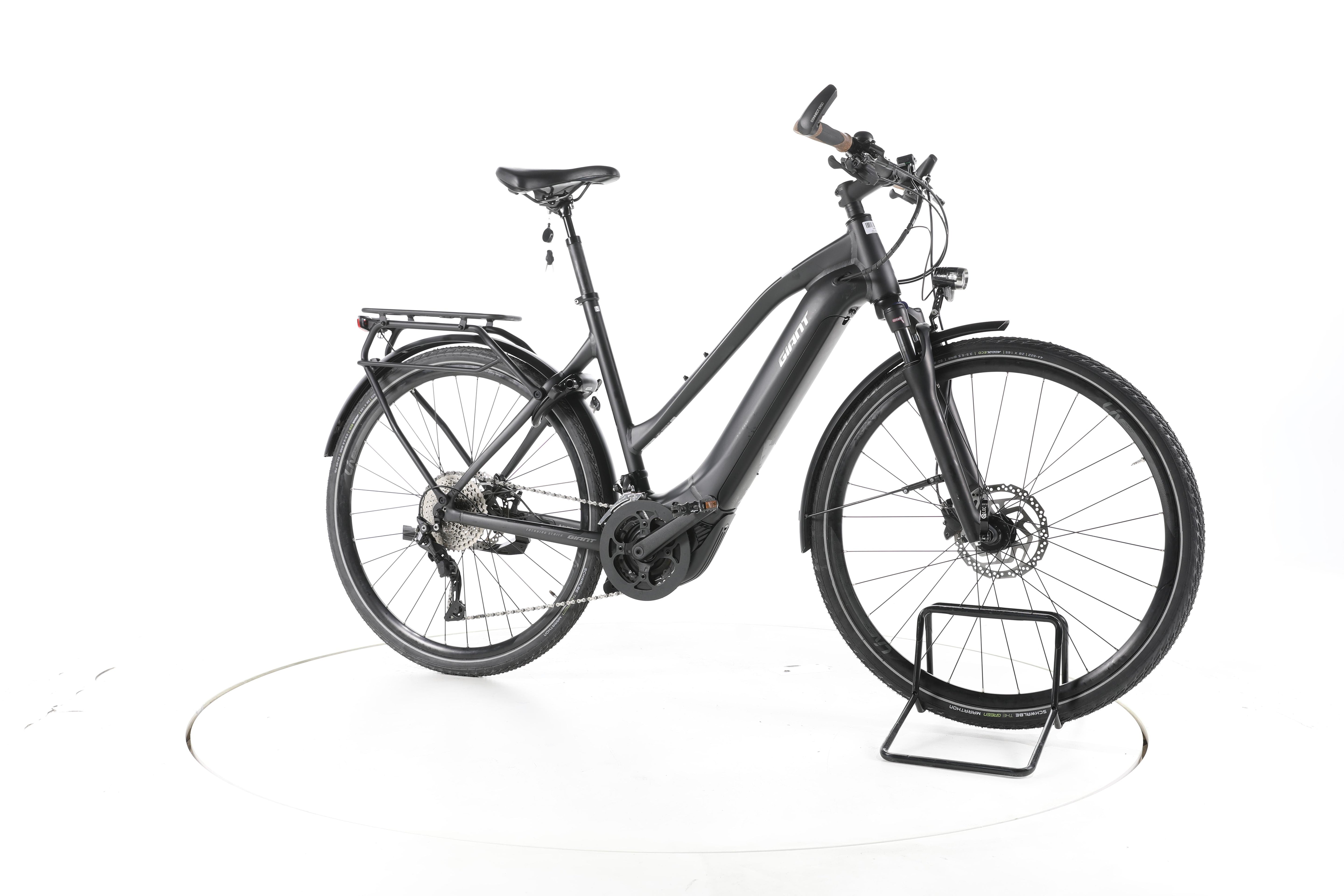Giant Explore E+ 1 Trekking E-Bike - Image 2