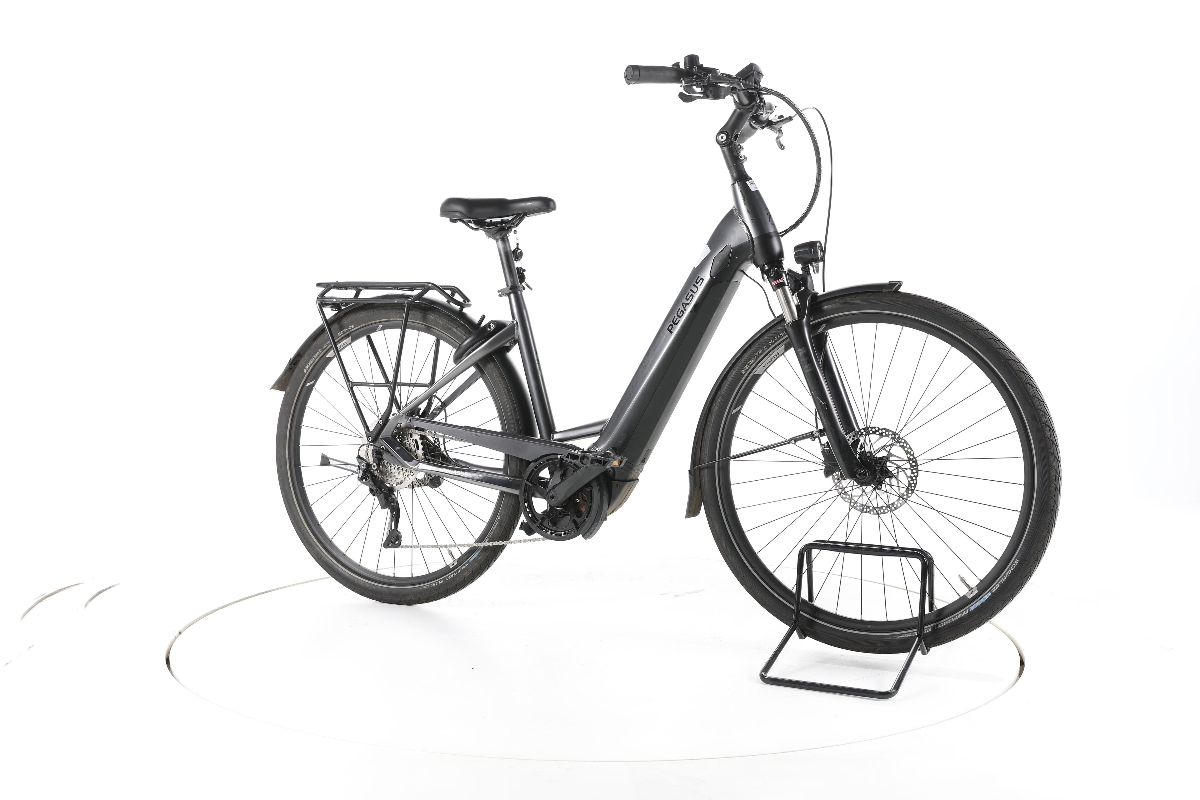 Pegasus Premio EVO 10 Lite Trekking E-Bike Tiefeinsteiger - Image 2
