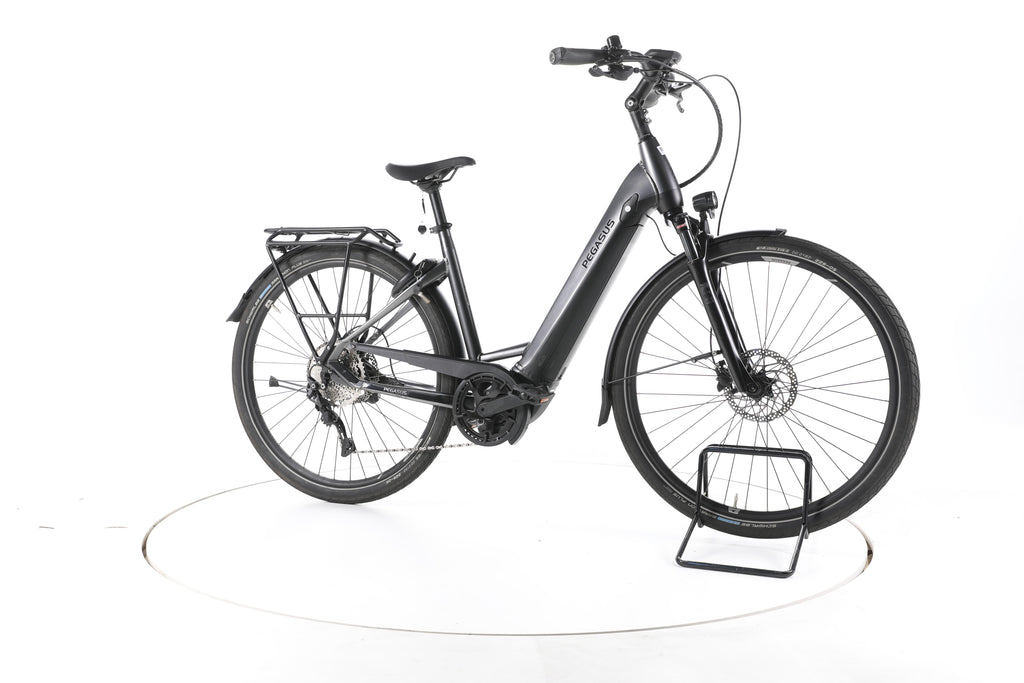 Pegasus Premio EVO 10 Lite Trekking E-Bike Tiefeinsteiger - Image 2