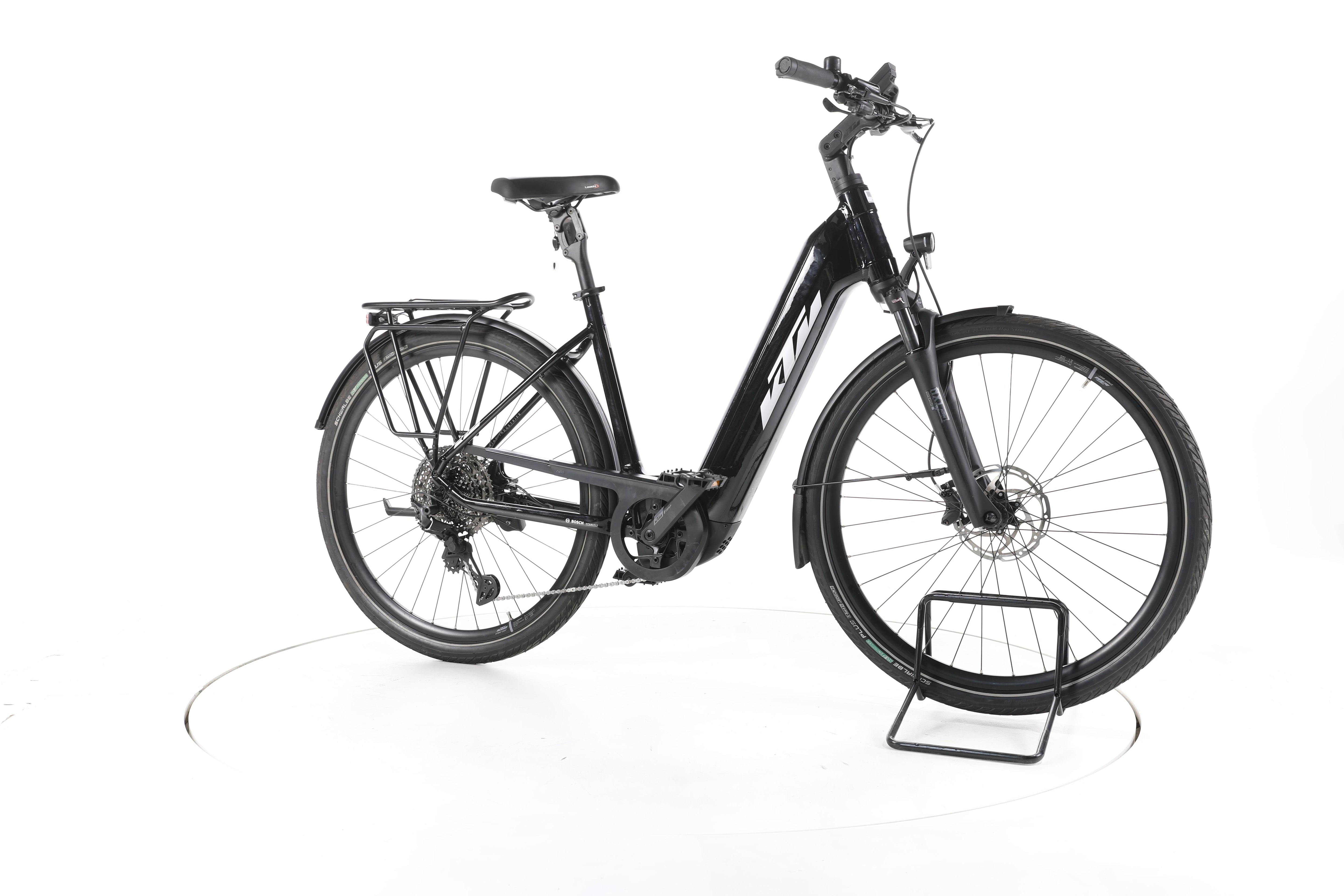 KTM Macina Premium Trekking E-Bike Tiefeinsteiger - Image 2