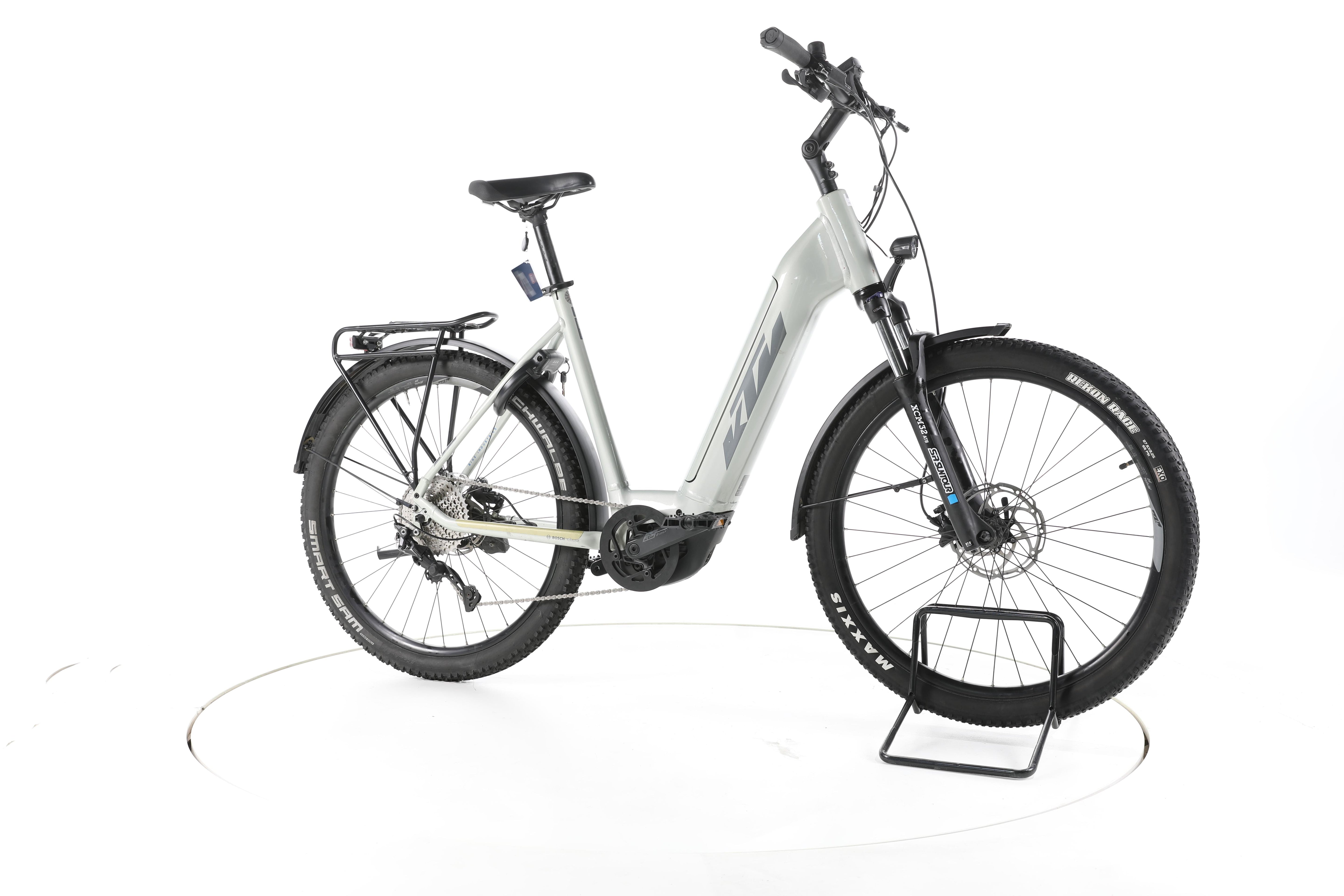KTM Macina aera 571 LFC Trekking E-Bike Tiefeinsteiger - Image 2