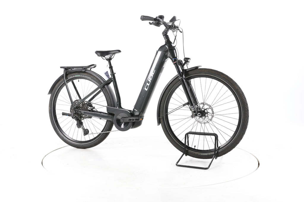 Cube Kathmandu Hybrid EXC Trekking E-Bike Tiefeinsteiger 2024 - Image 2