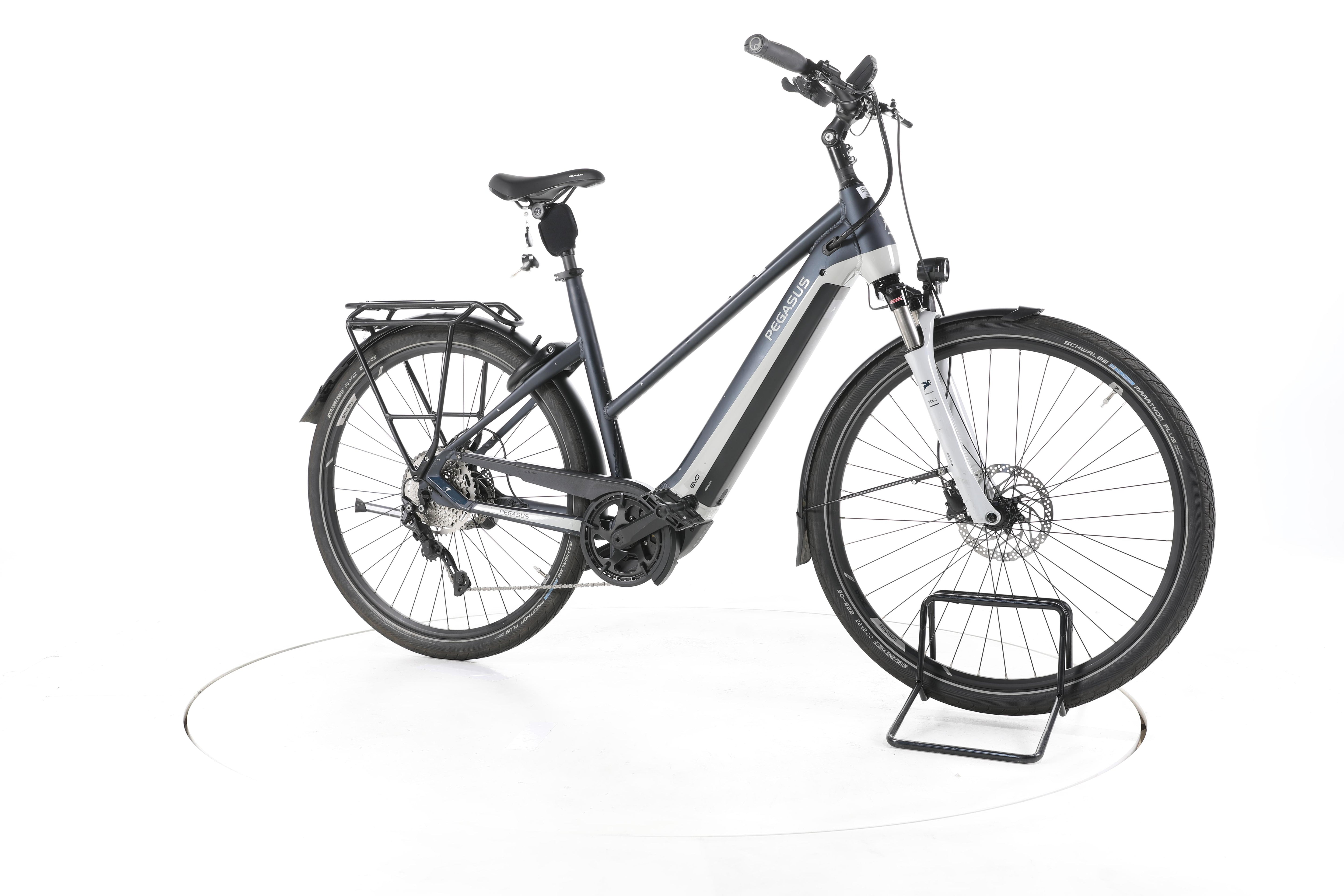 Pegasus Premio Evo 10 Lite Trekking E-Bike - Image 2
