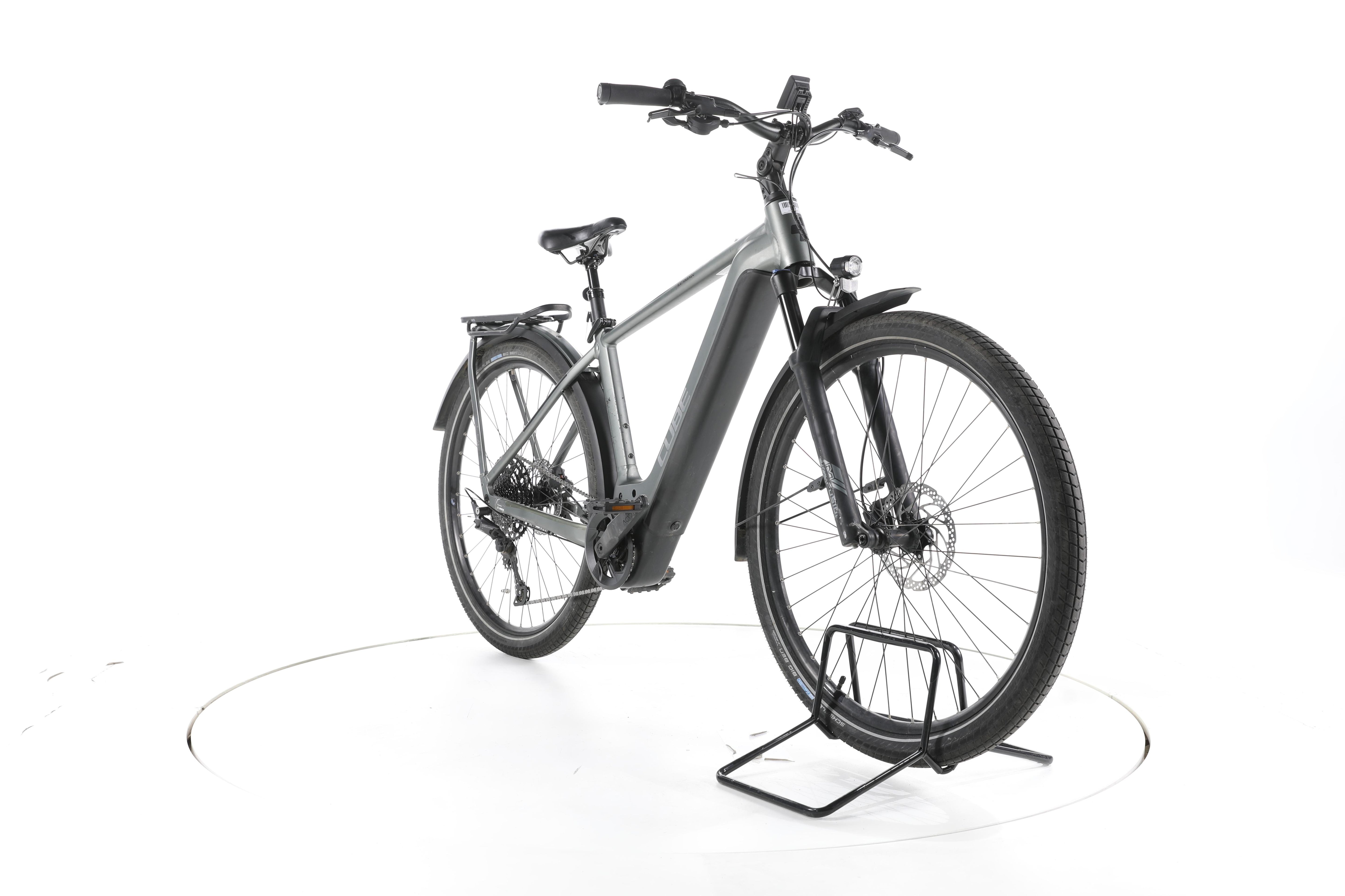Cube Kathmandu Hybrid Pro Trekking E-Bike - Image 3