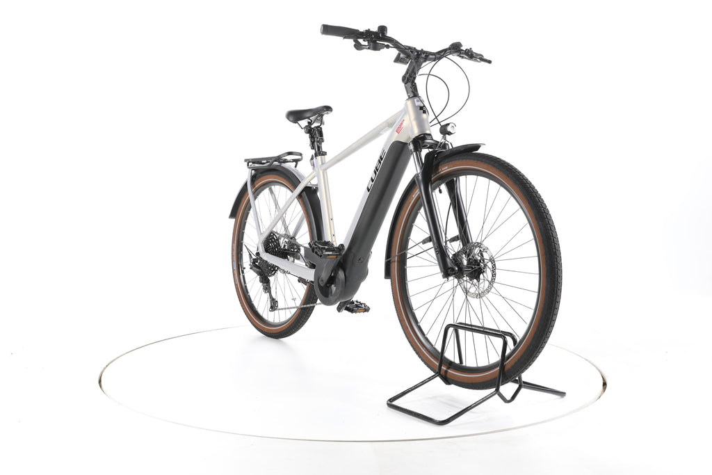 Cube Touring Hybrid Pro Trekking E-Bike - Image 3