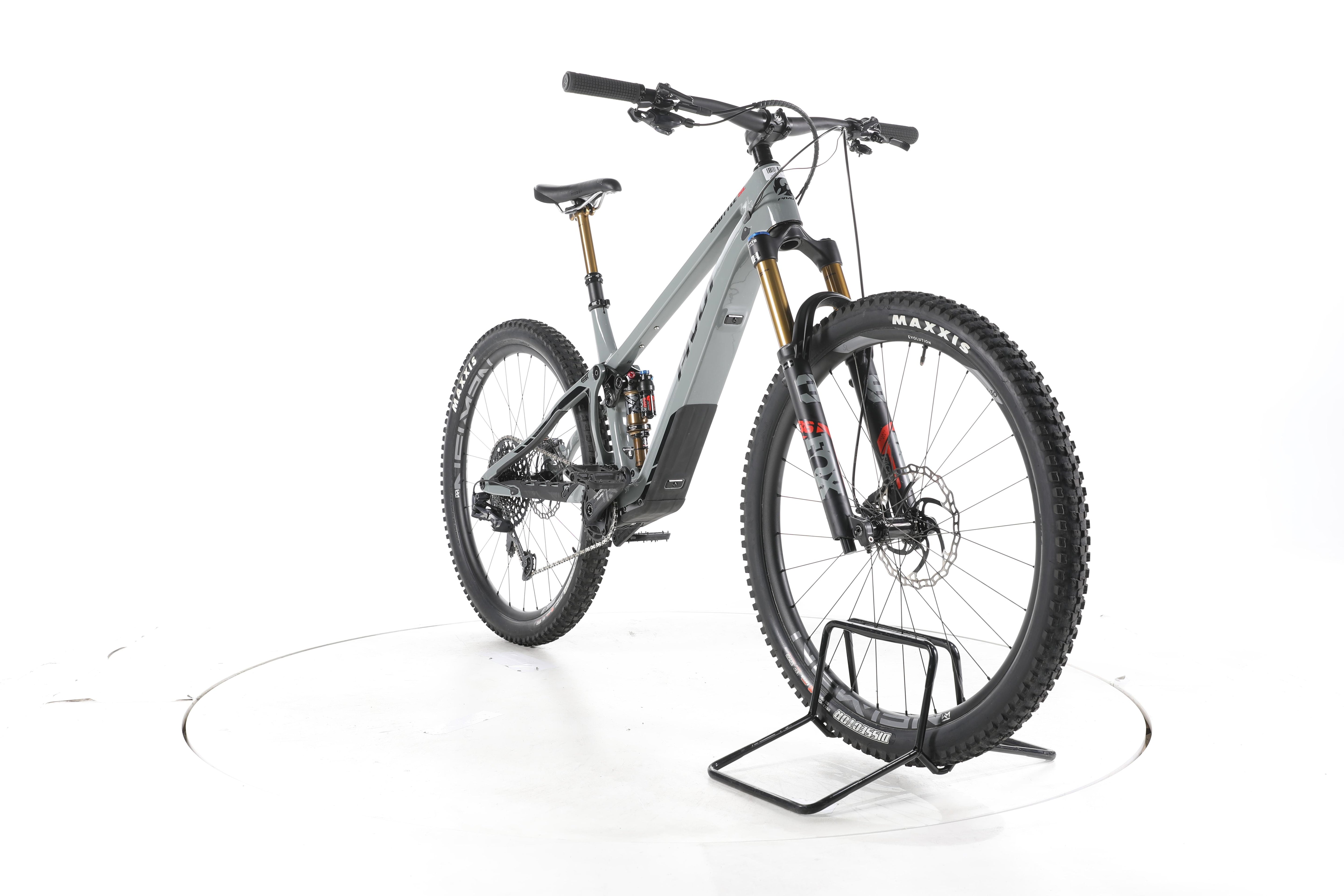 Pivot Cycles Shuttle SL E-Bike Fully Carbon - Image 3
