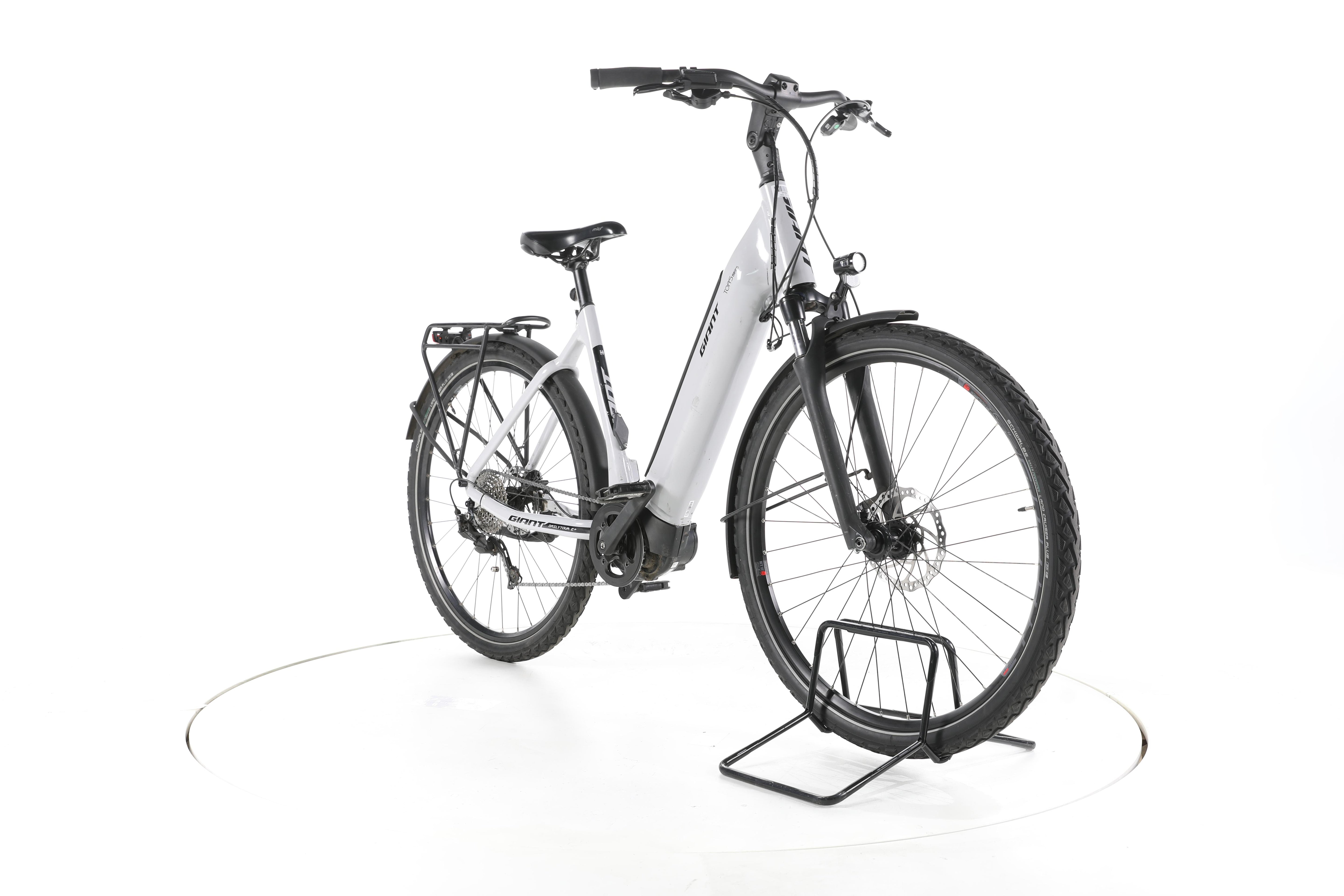 Giant DailyTour E+ 3 Trekking E-Bike Tiefeinsteiger - Image 3