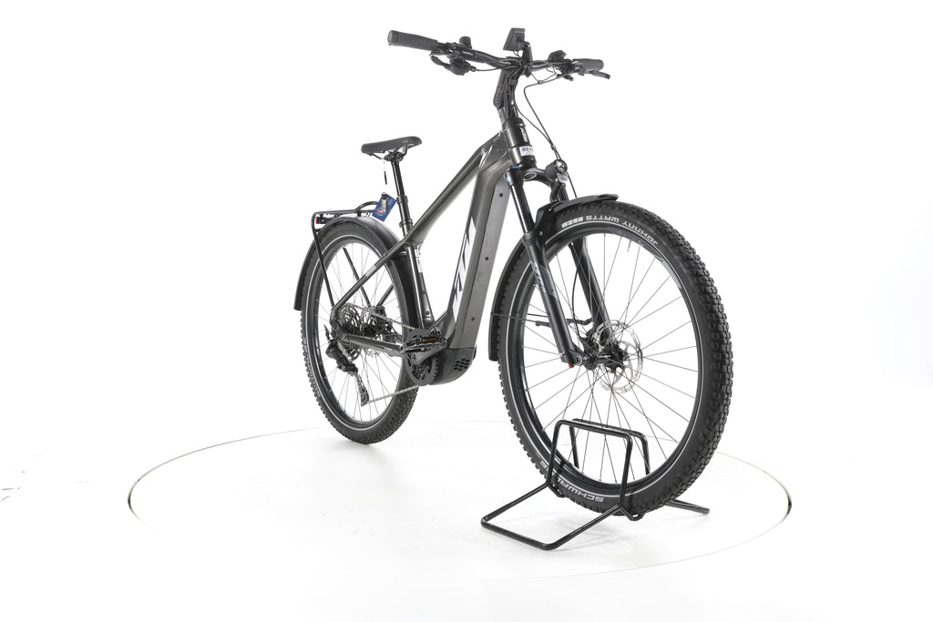 KTM Macina Team LFC Trekking E-Bike - Image 3