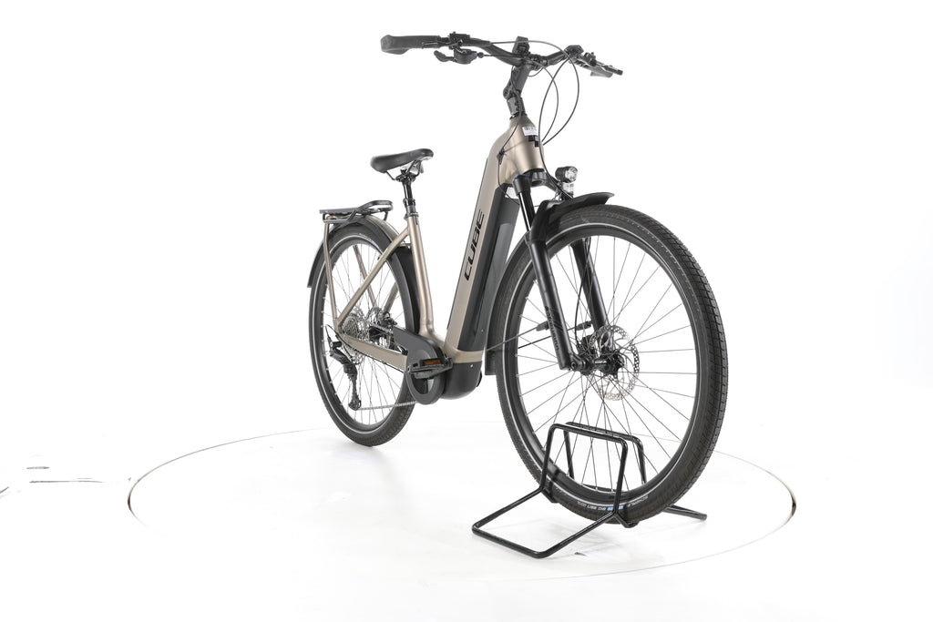 Cube Kathmandu Hybrid Pro Trekking E-Bike Tiefeinsteiger - Image 3