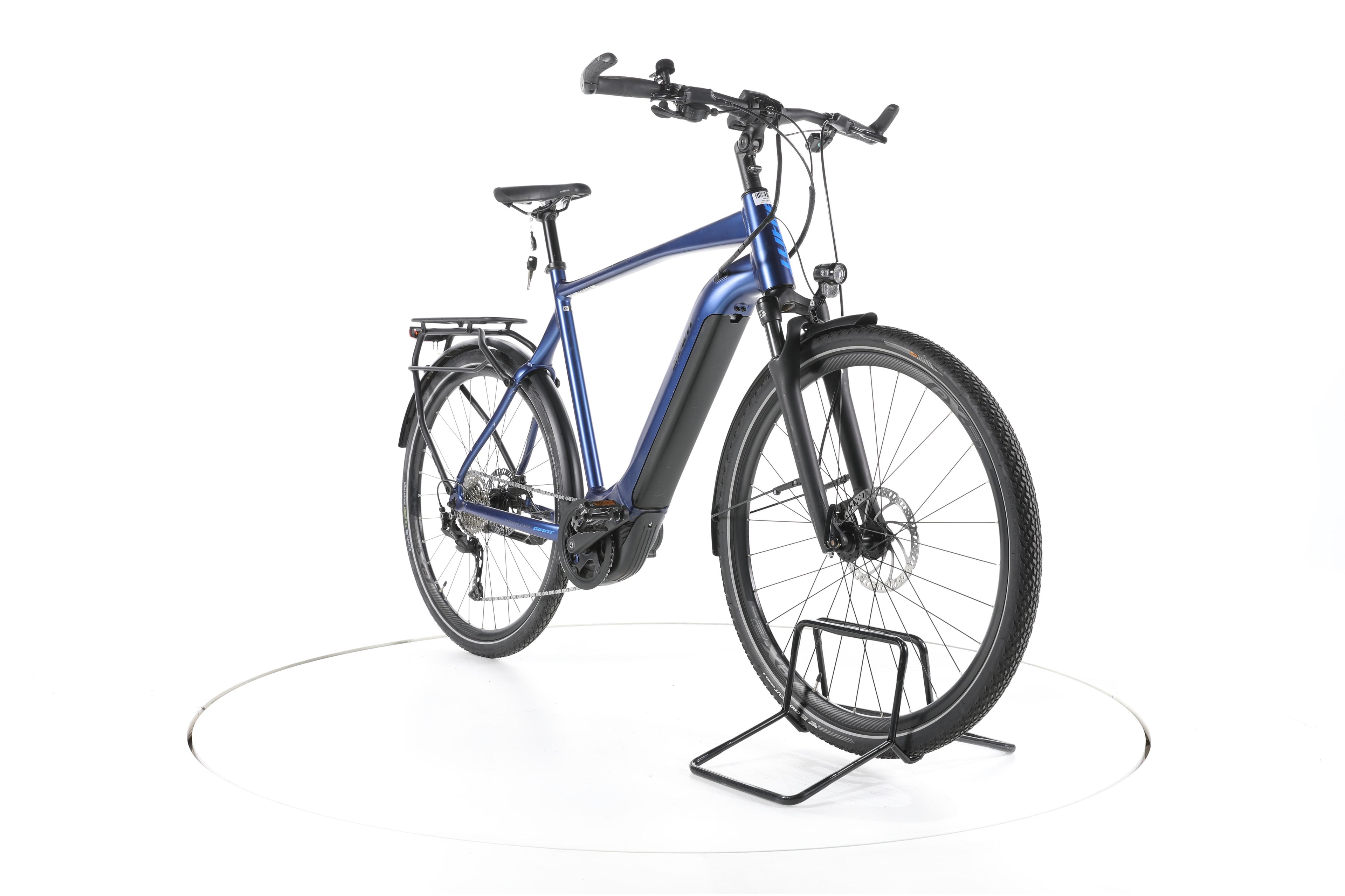 Giant Explore E+2 Trekking E-Bike - Image 3