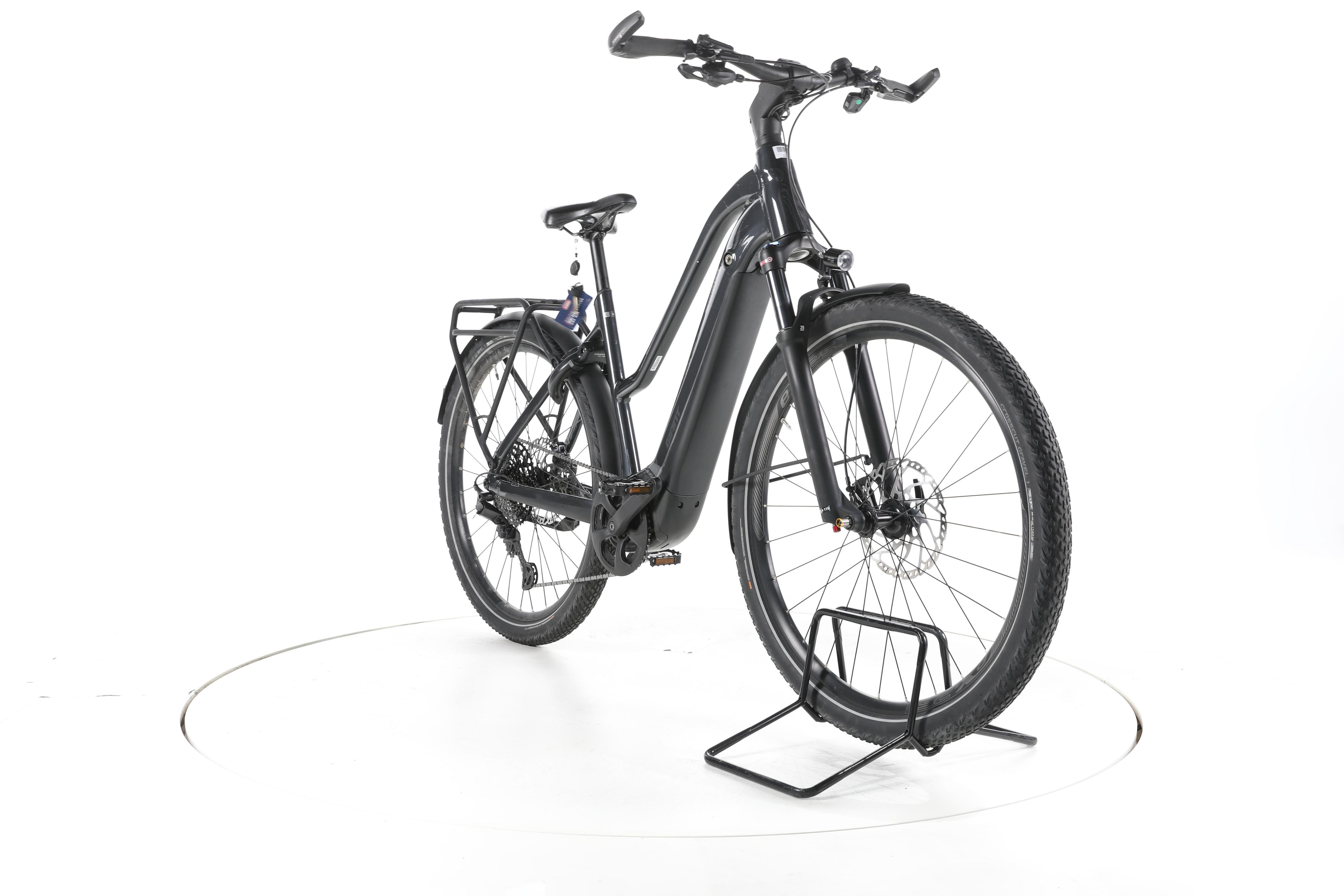Giant Explore E+ 3 Trekking E-Bike - Image 3