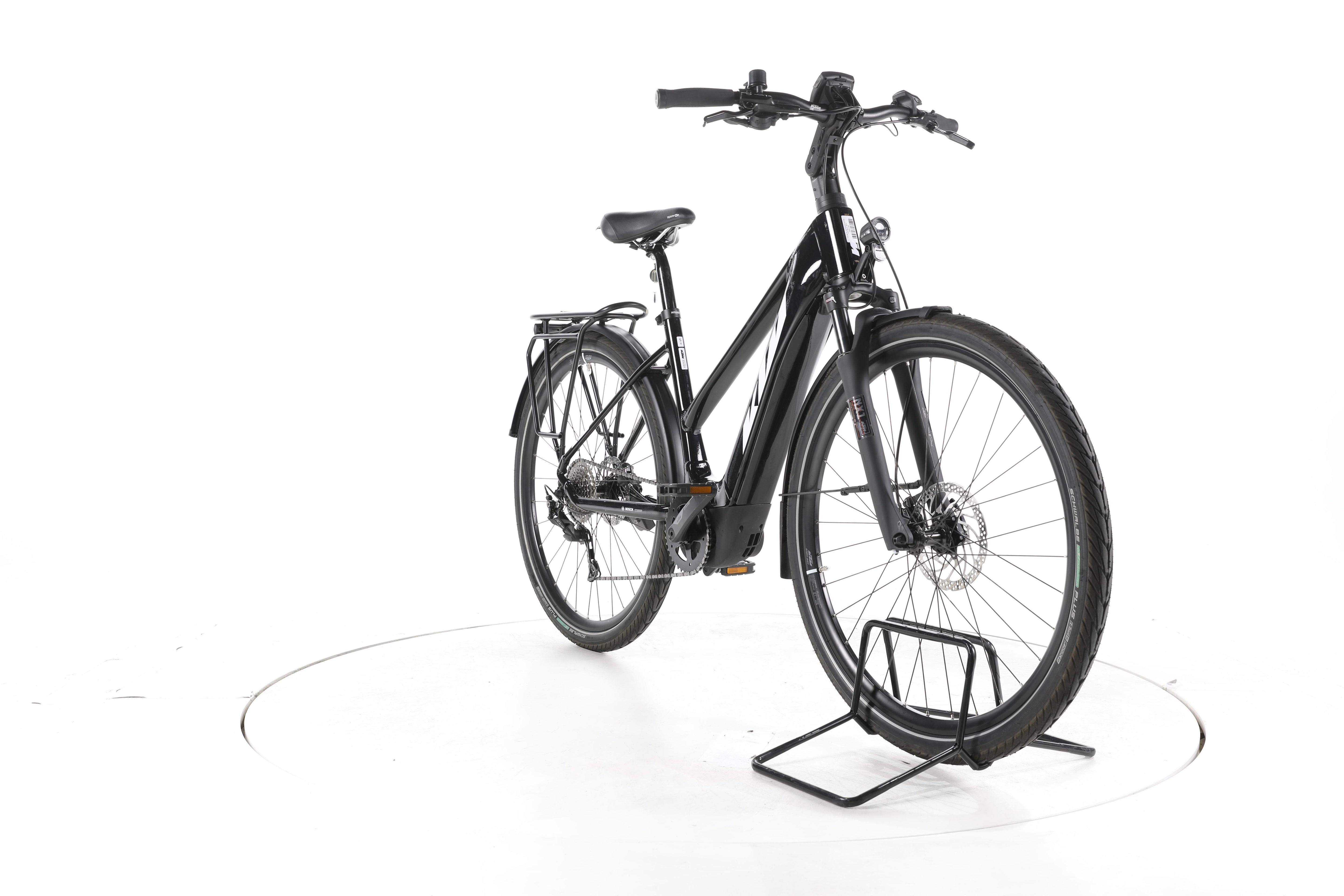 KTM Macina Silence Trekking E-Bike - Image 3