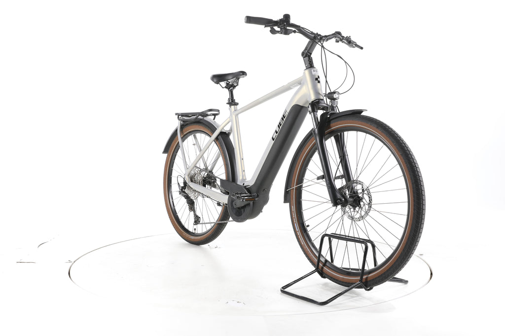 Cube Touring Hybrid Pro Trekking E-Bike - Image 3