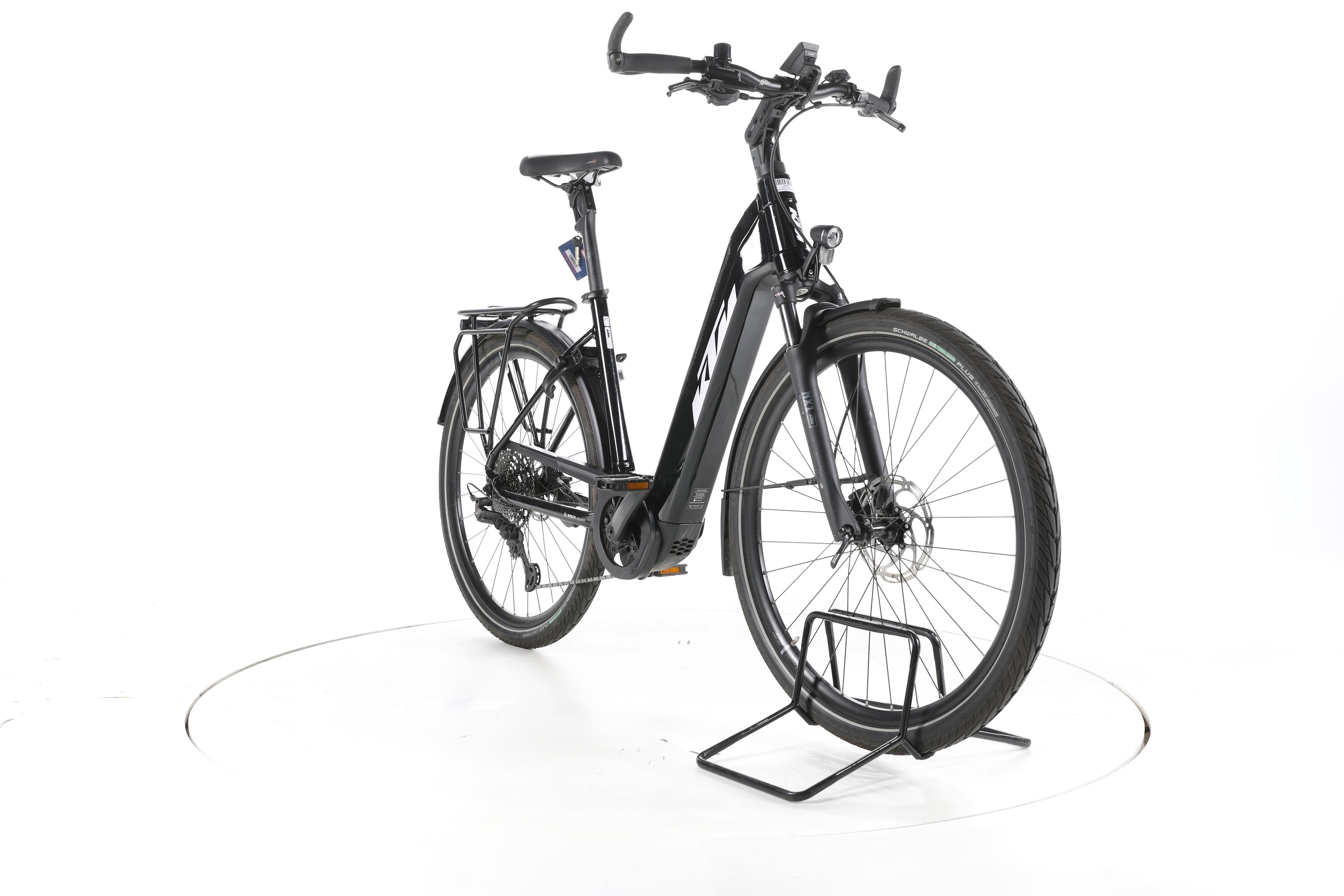 KTM Macina Premium Trekking E-Bike Tiefeinsteiger - Image 3