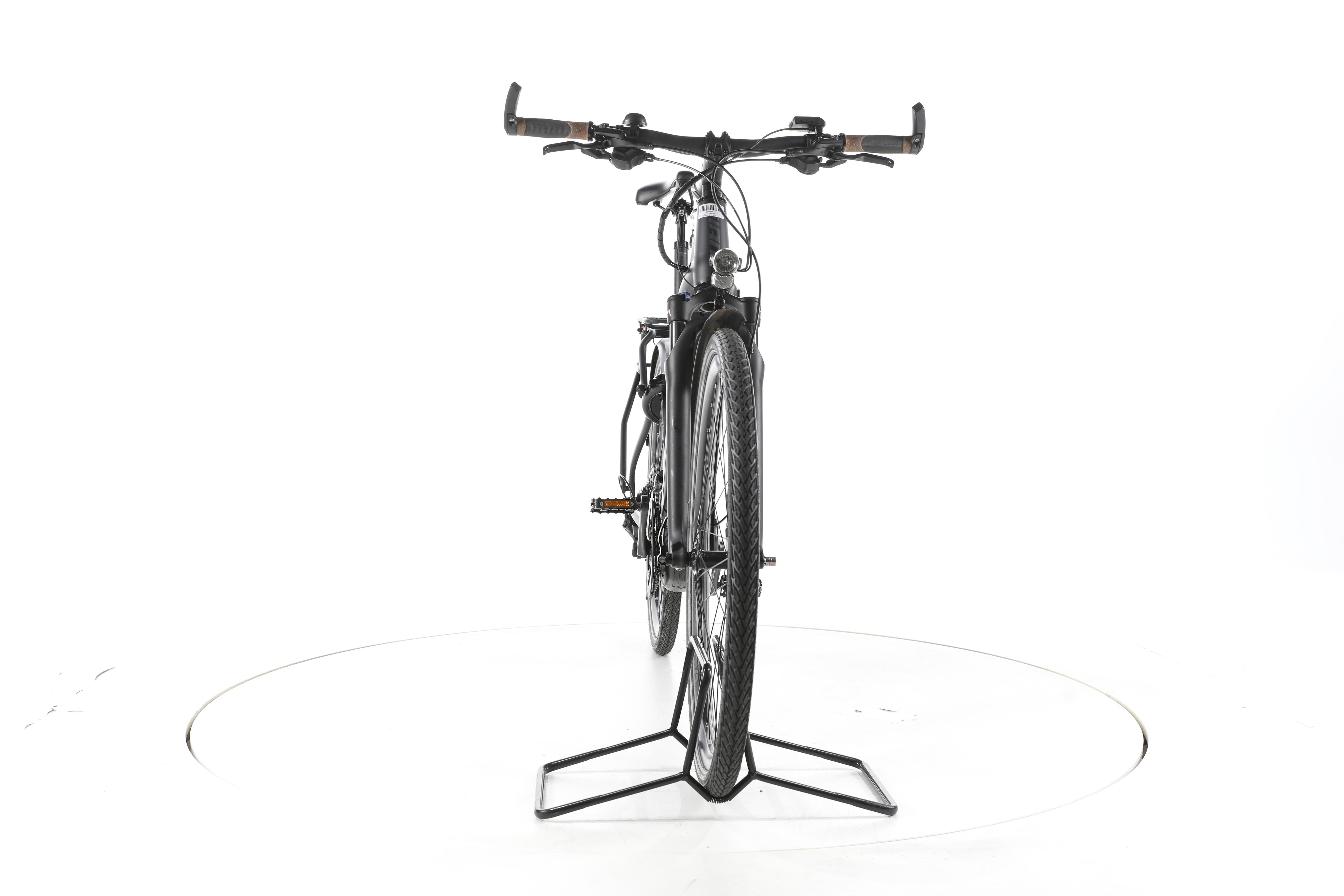Giant Explore E+ 1 Trekking E-Bike - Image 4