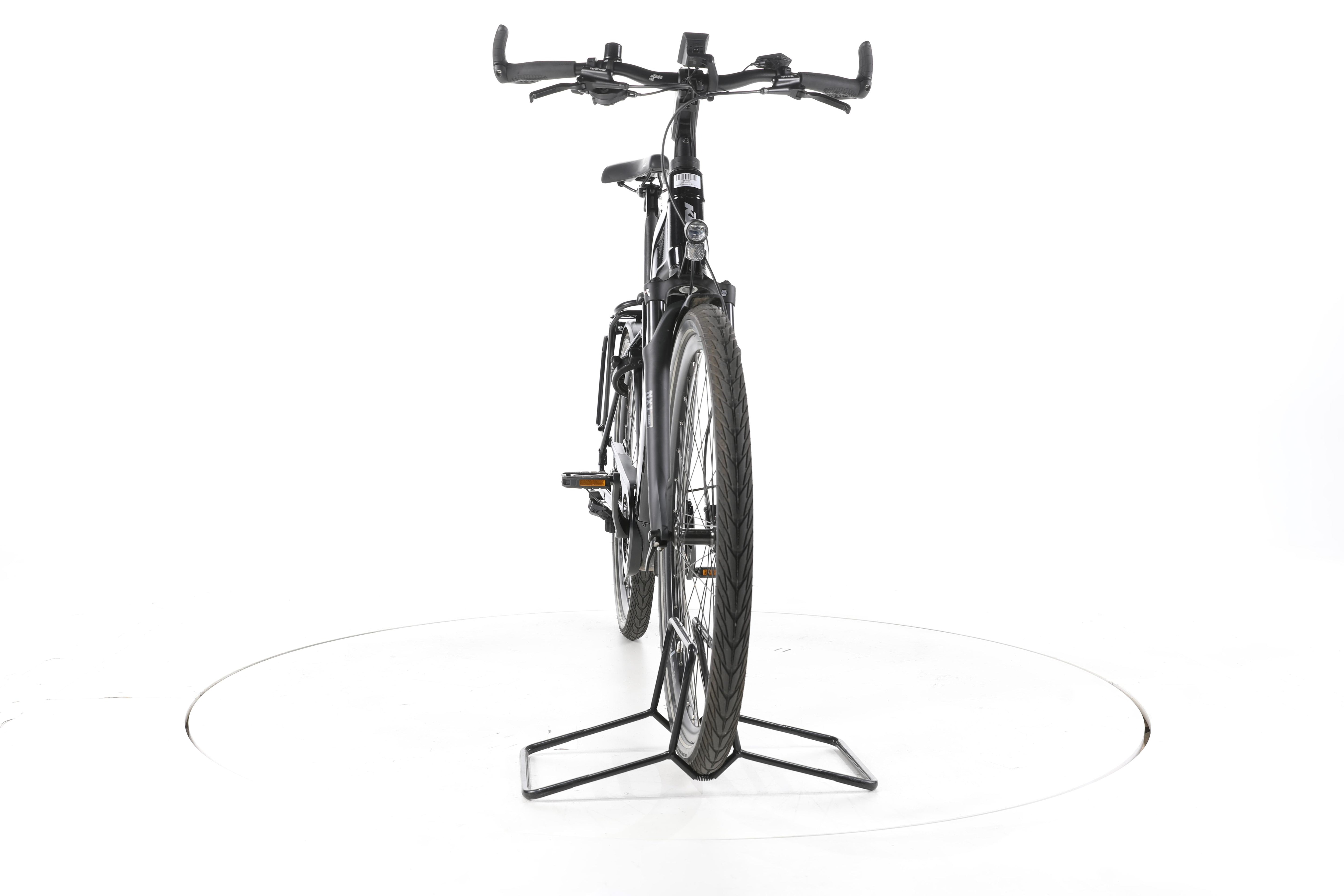 KTM Macina Premium Trekking E-Bike Tiefeinsteiger - Image 4